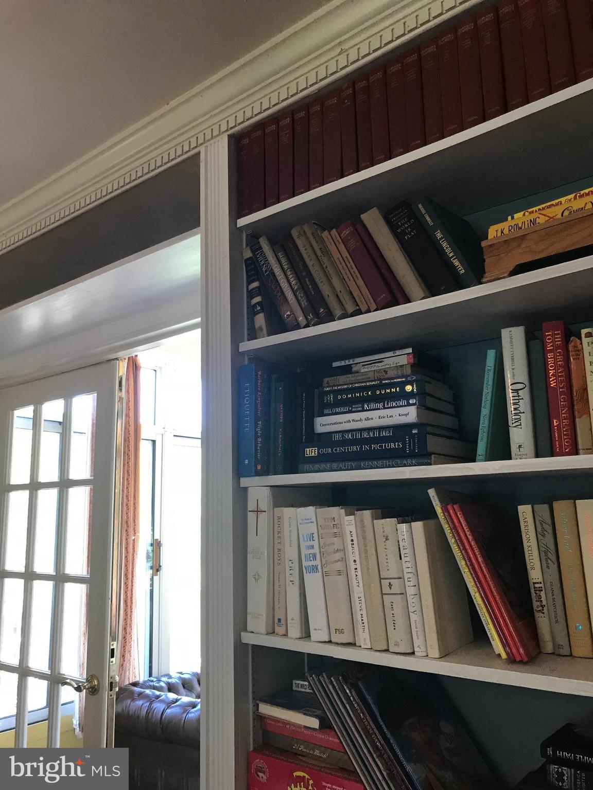 HOLLIN GLEN - Residential Lease