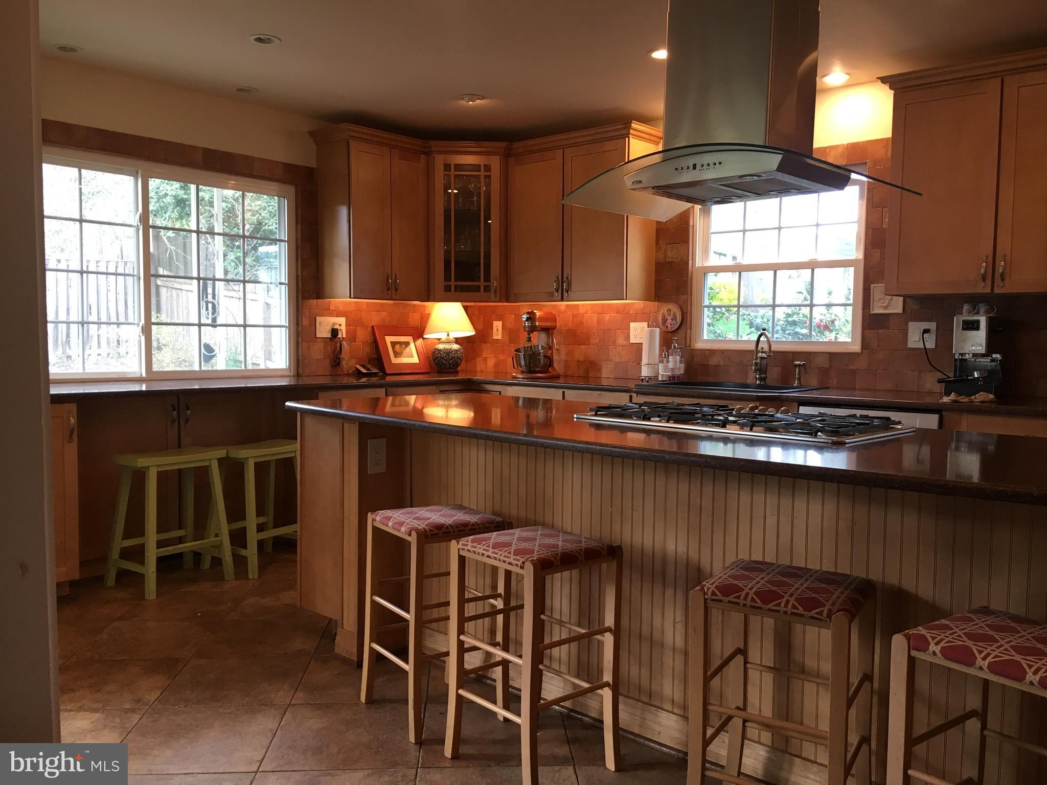 HOLLIN GLEN - Residential Lease