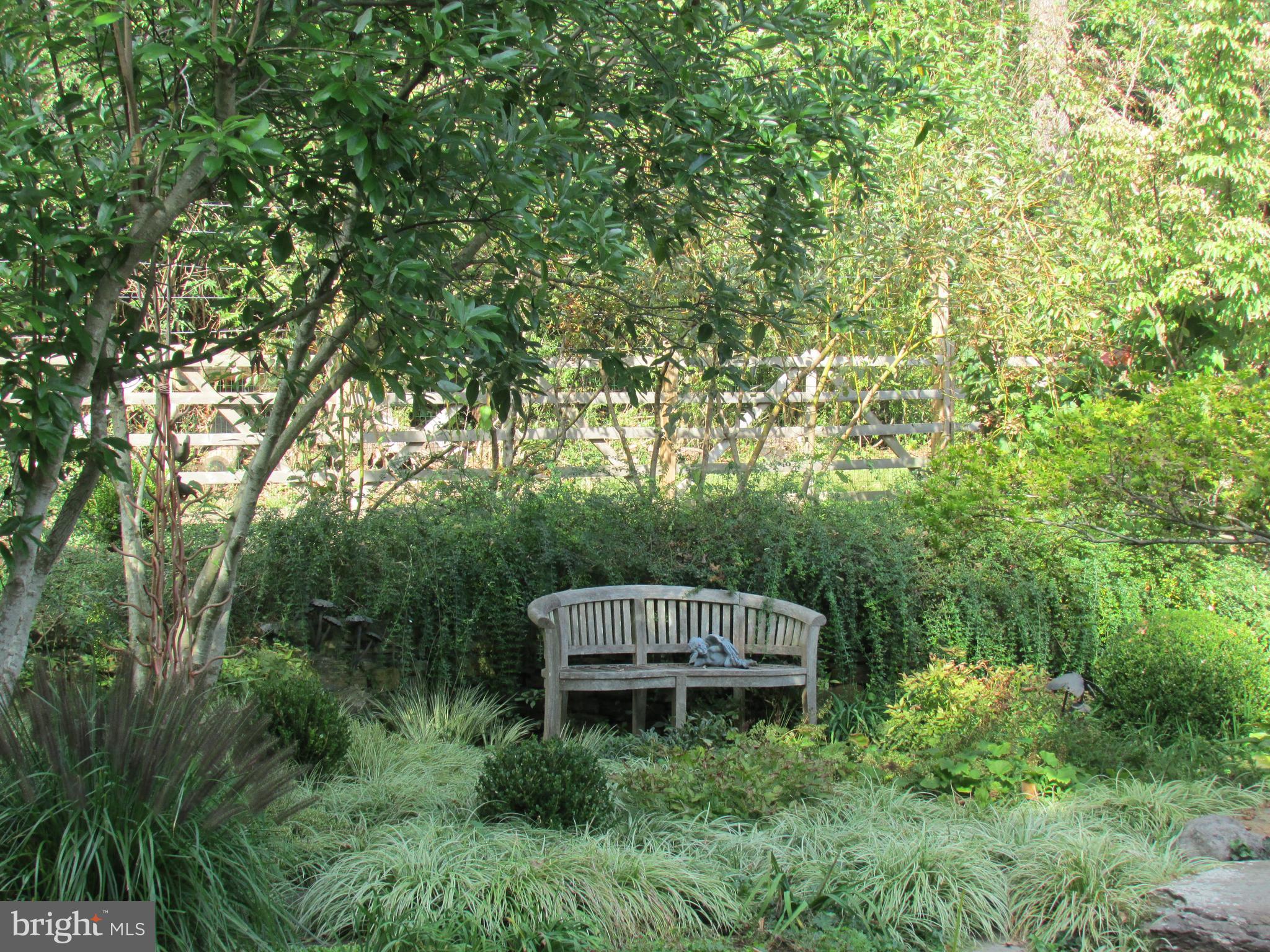 LAFAYETTE HILL - Residential