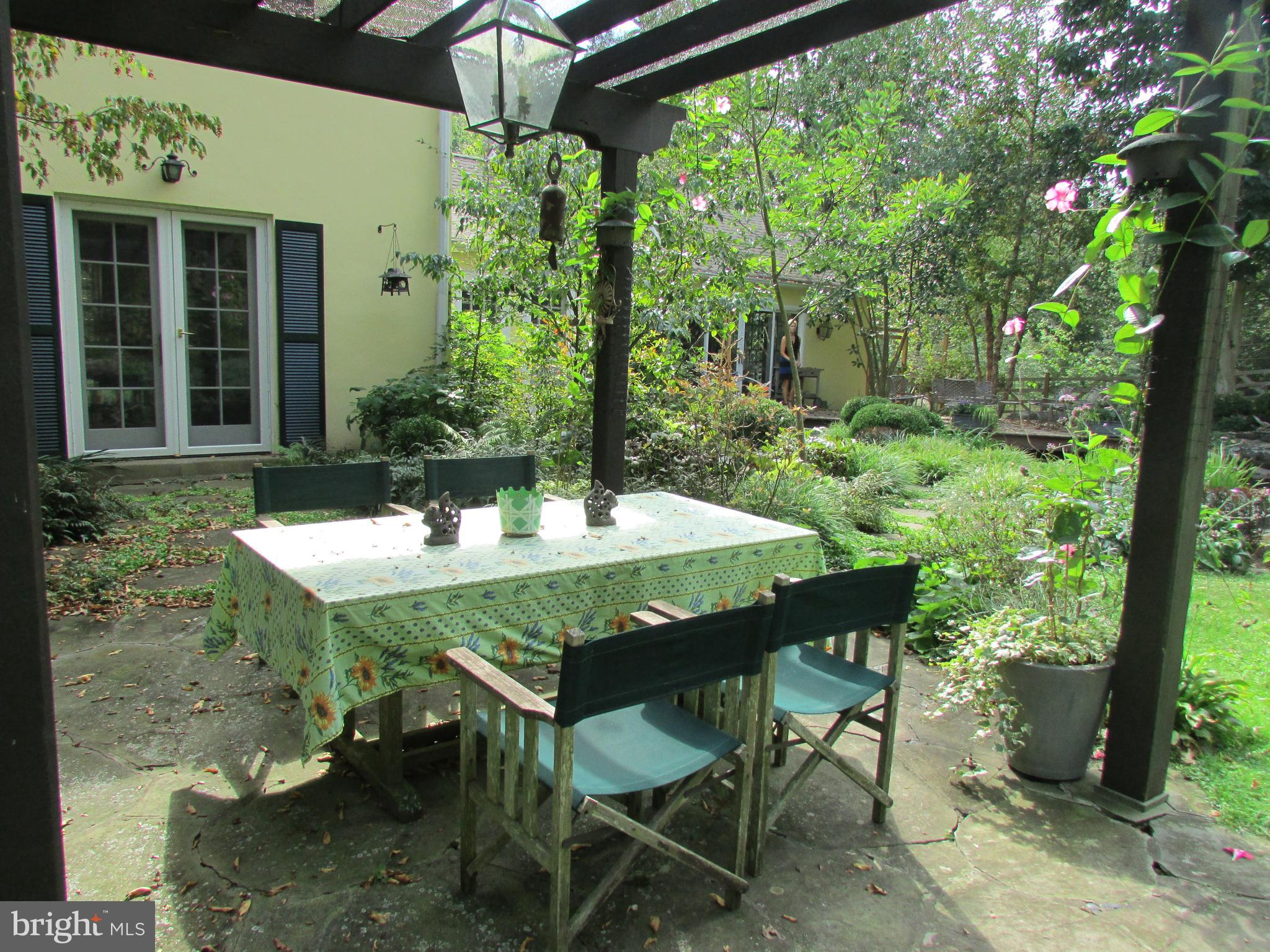 LAFAYETTE HILL - Residential