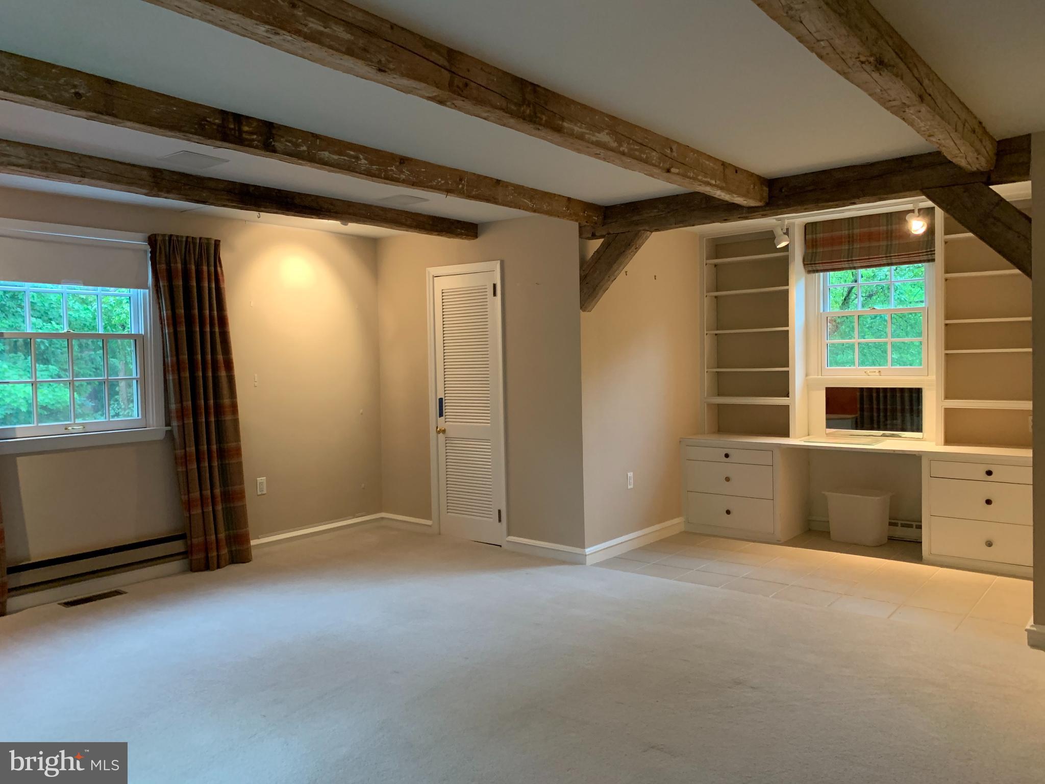 LAFAYETTE HILL - Residential