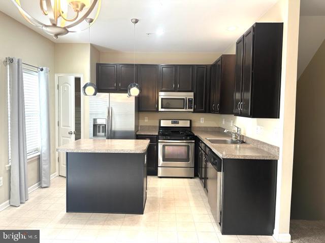 CARRIAGE HILL - Residential Lease