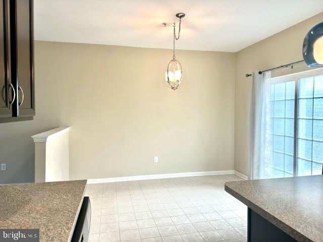 CARRIAGE HILL - Residential Lease