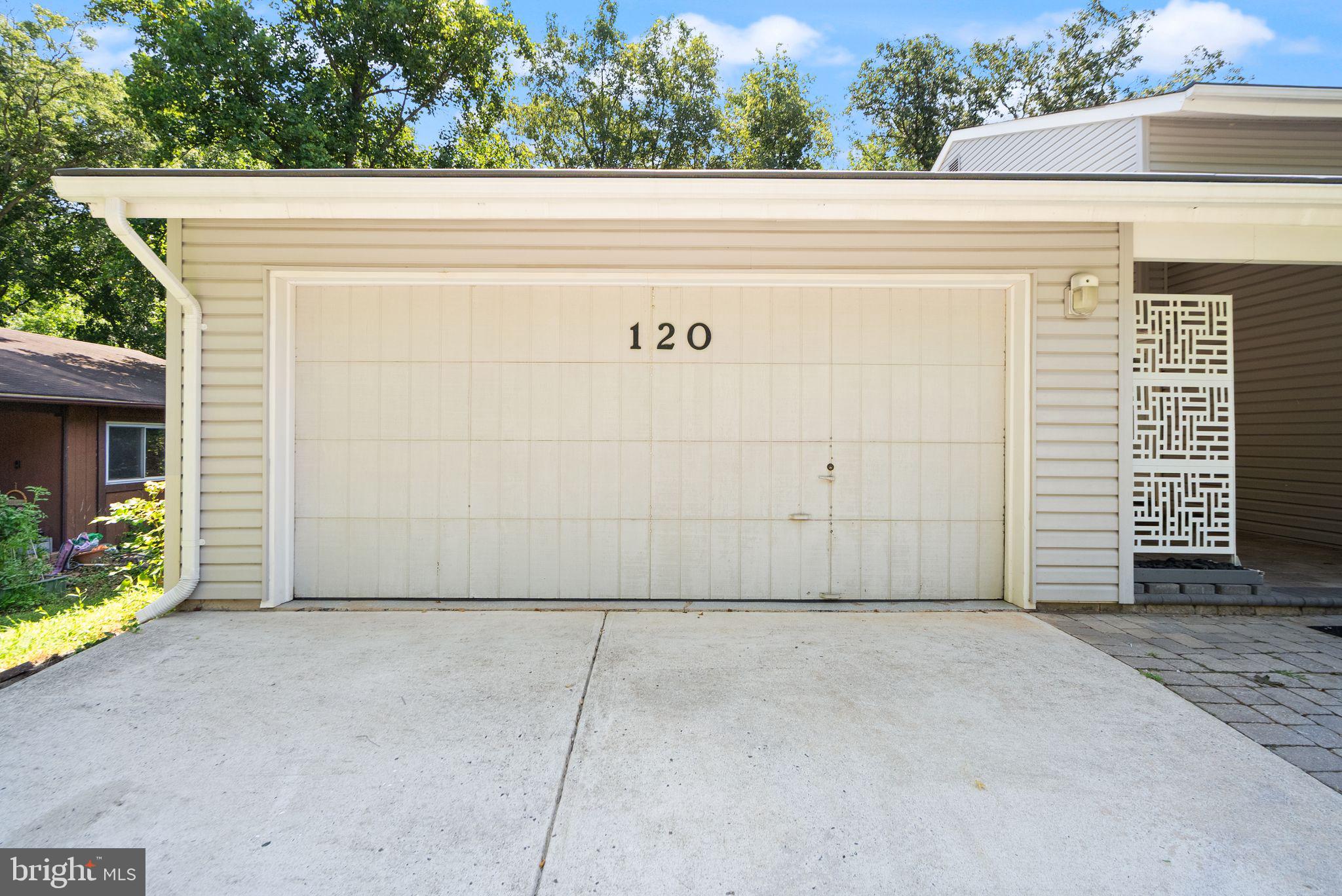 120 E MEADOWLAND LANE E