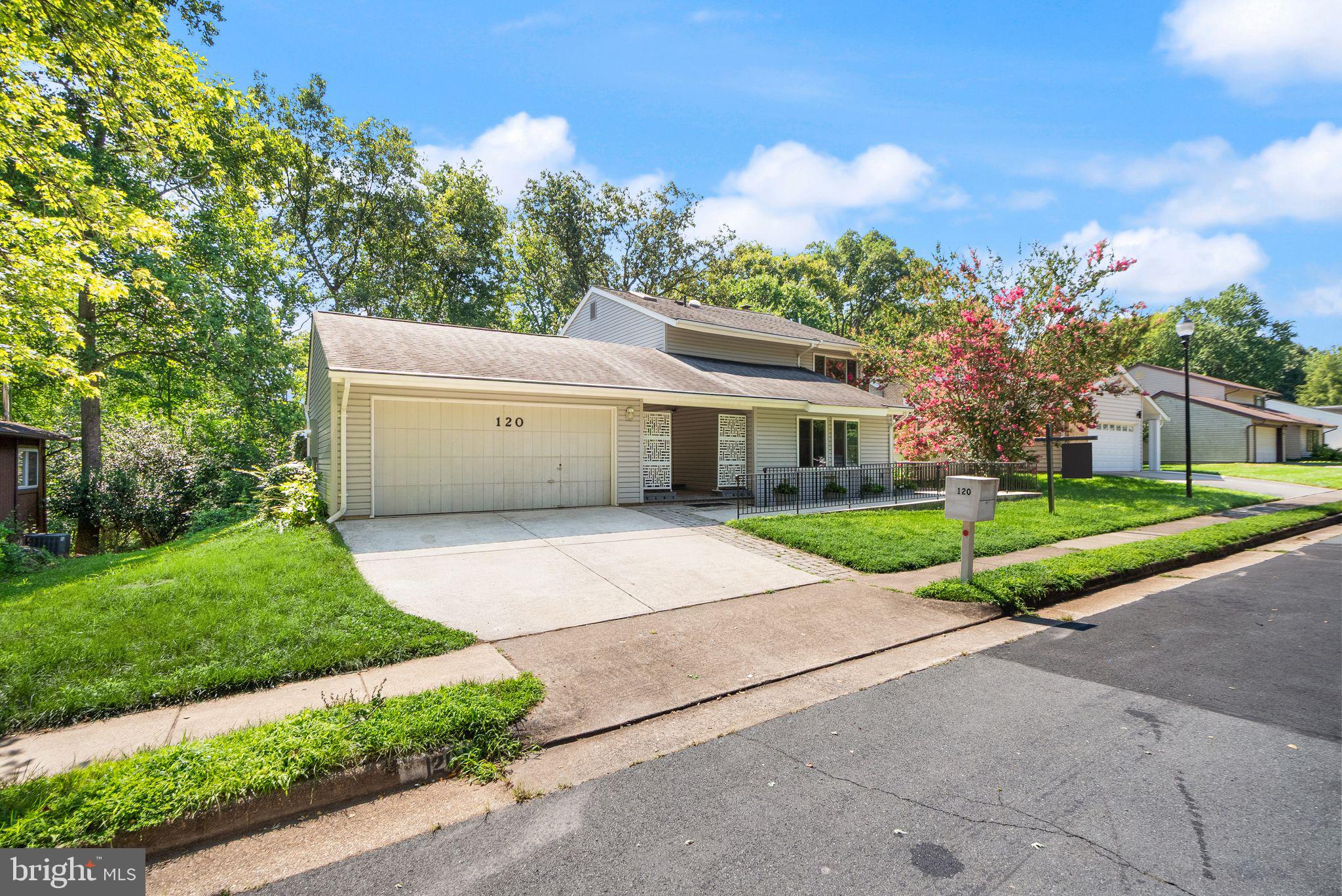 120 E MEADOWLAND LANE E
