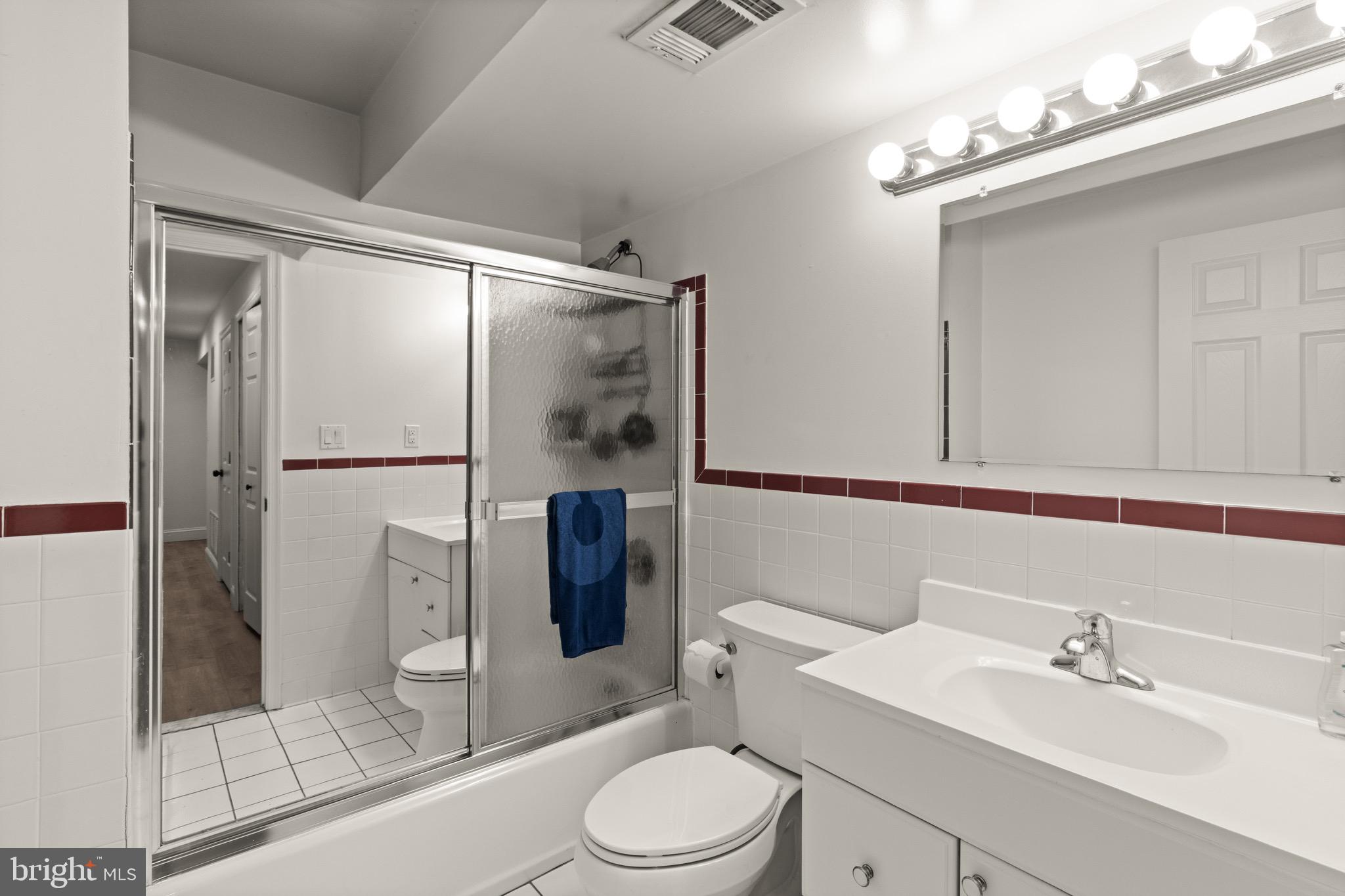 BLOOMS CROSSING - Residential