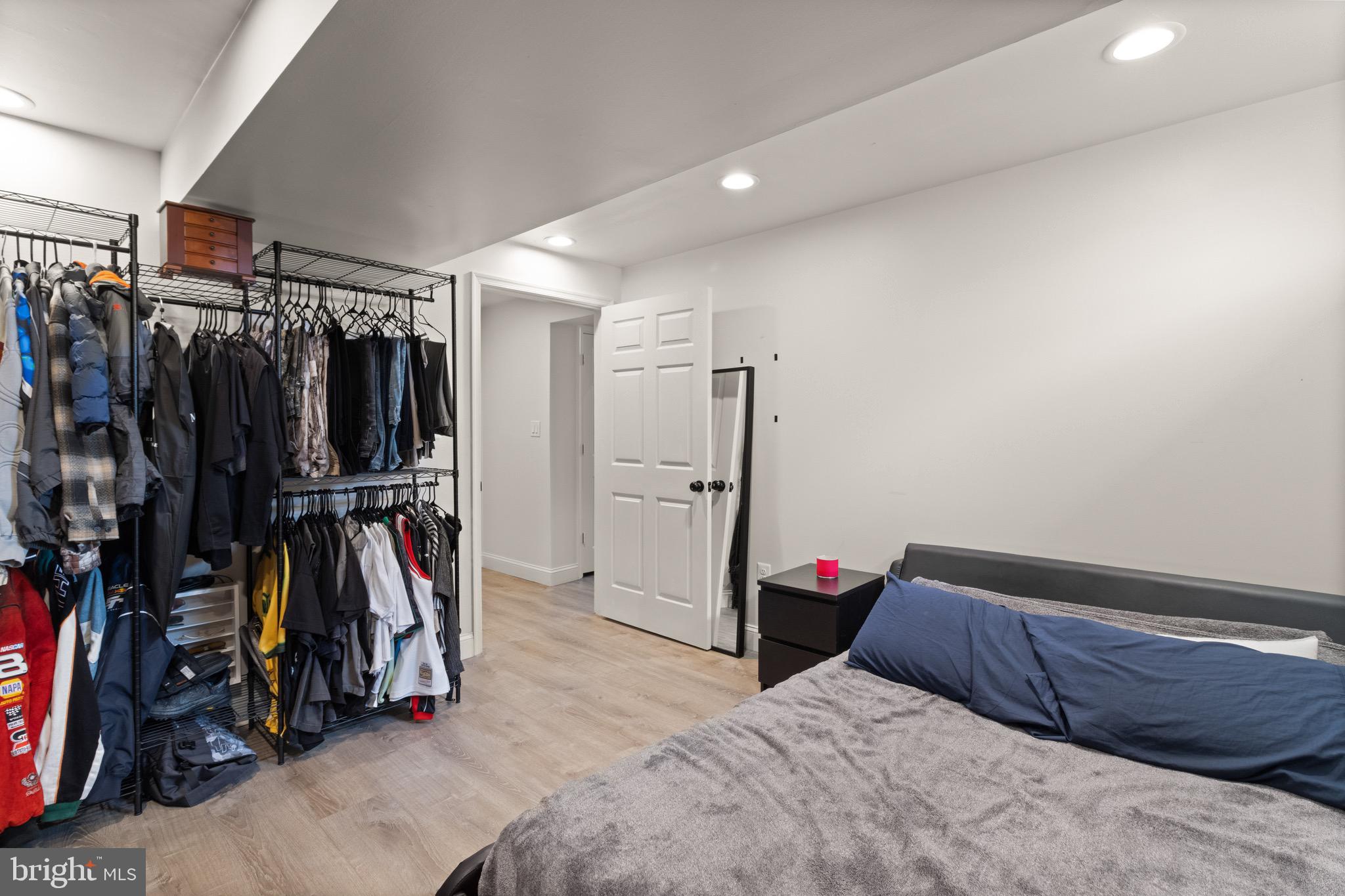 BLOOMS CROSSING - Residential