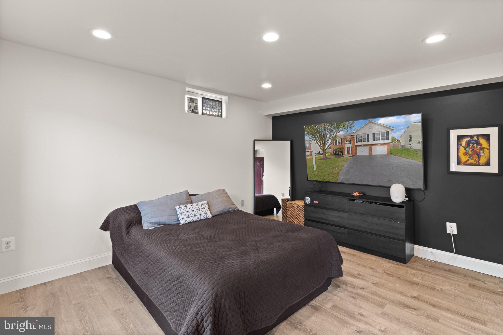 BLOOMS CROSSING - Residential