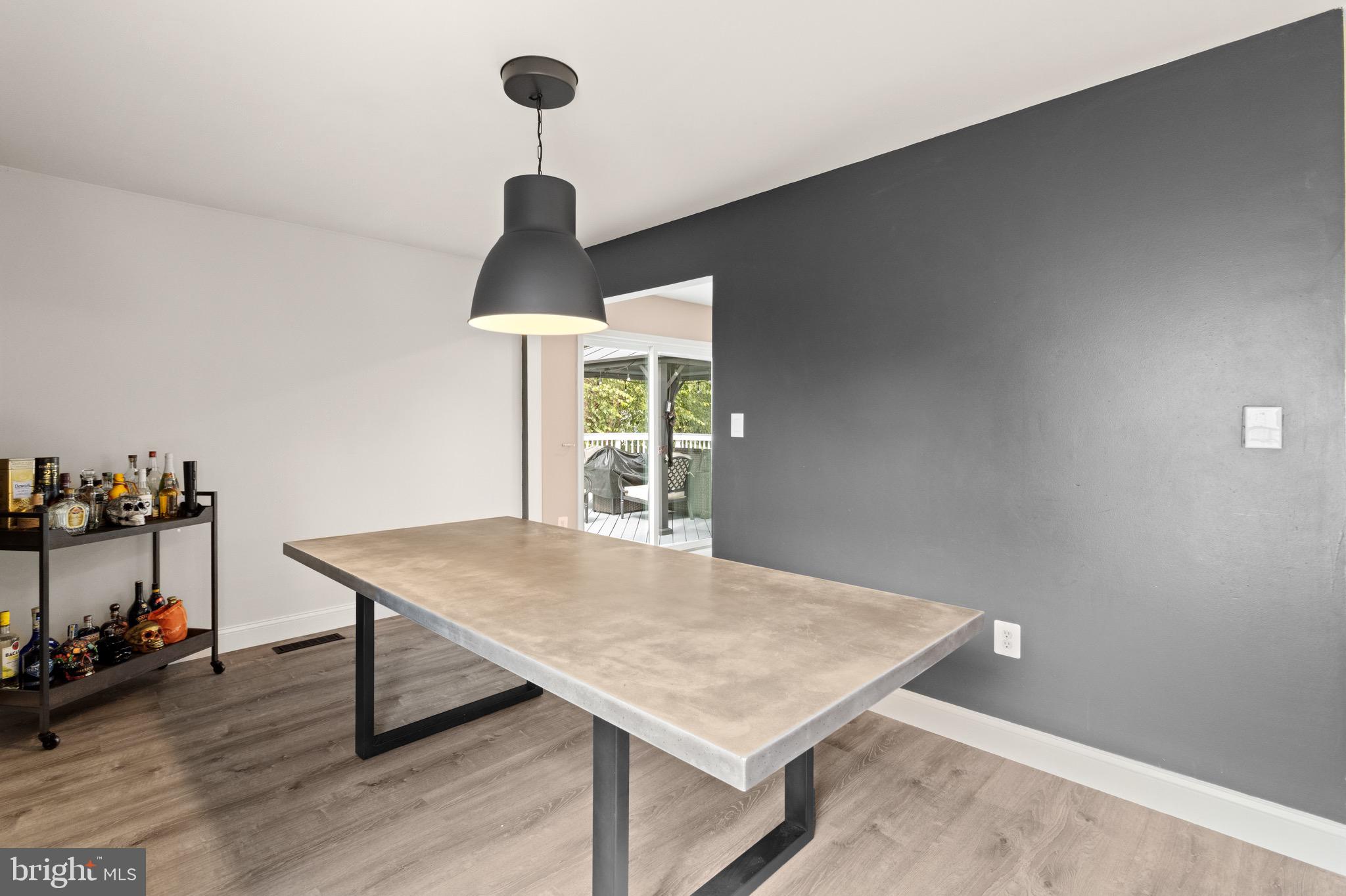 BLOOMS CROSSING - Residential