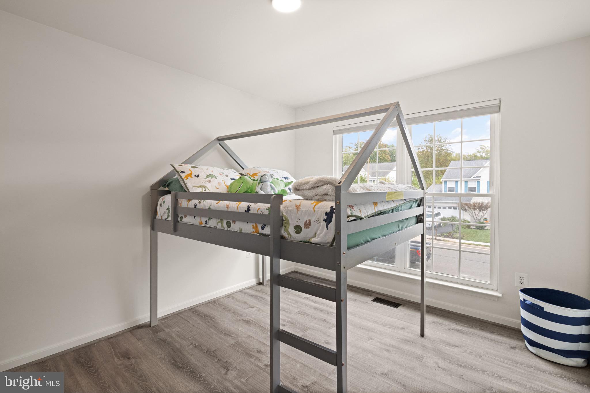 BLOOMS CROSSING - Residential