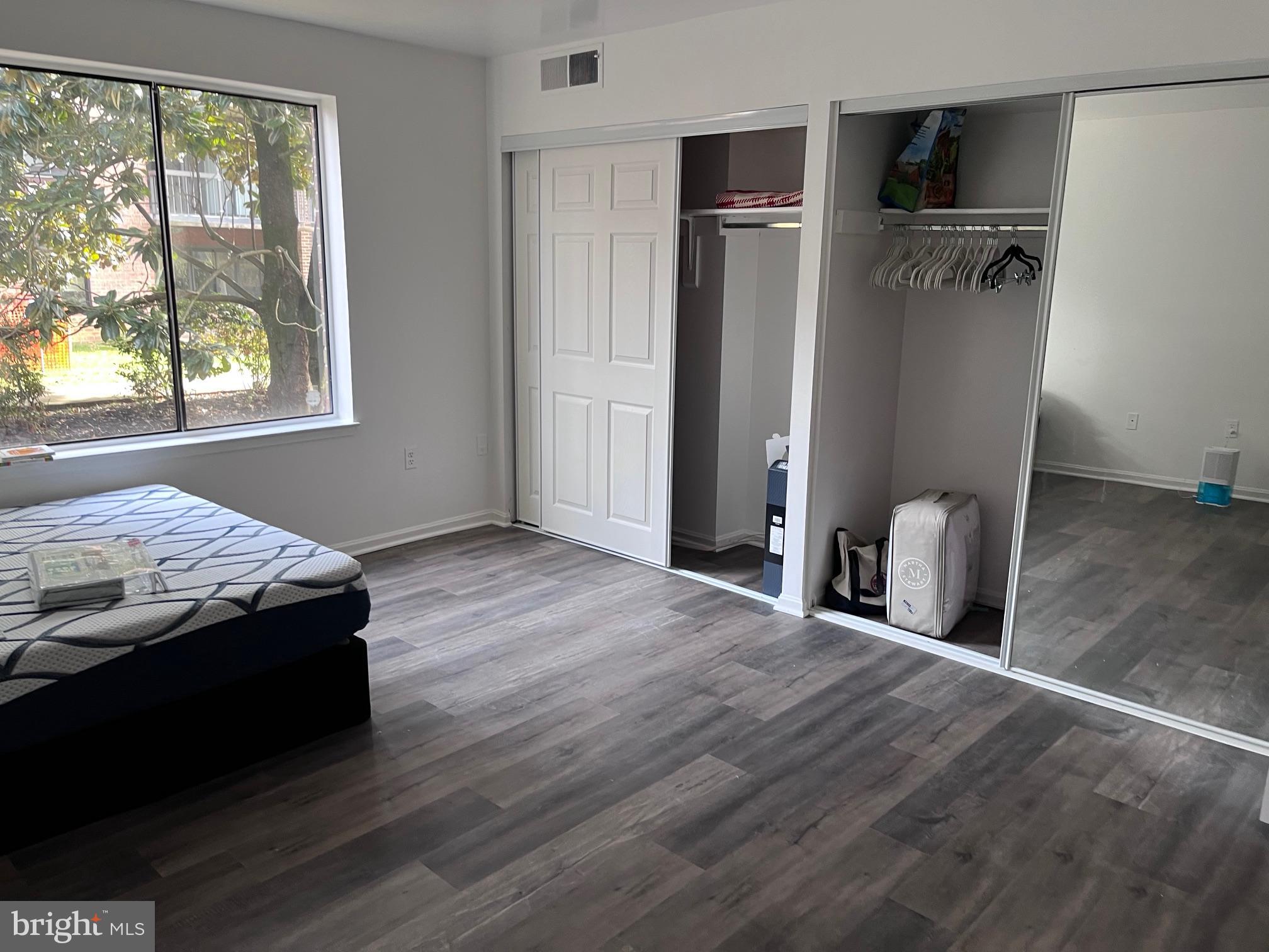 HAWTHORNE VILLAGE - Residential