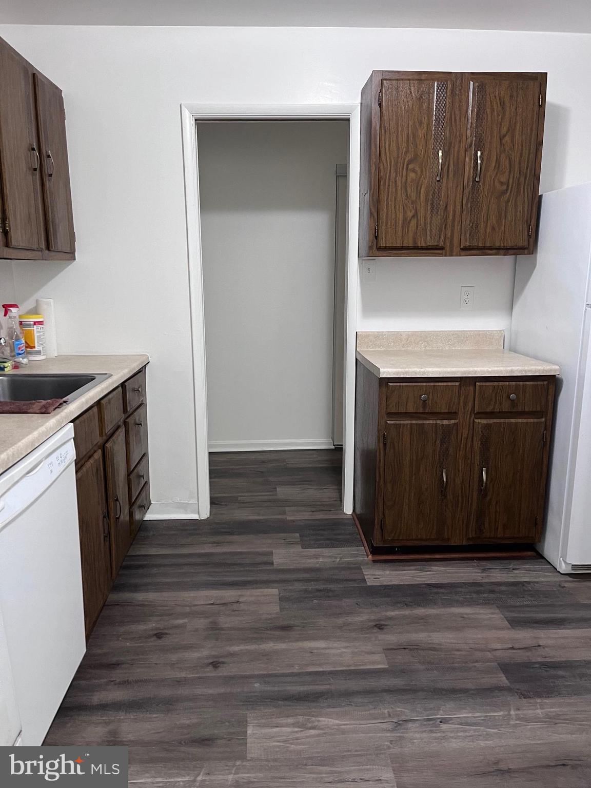 HAWTHORNE VILLAGE - Residential