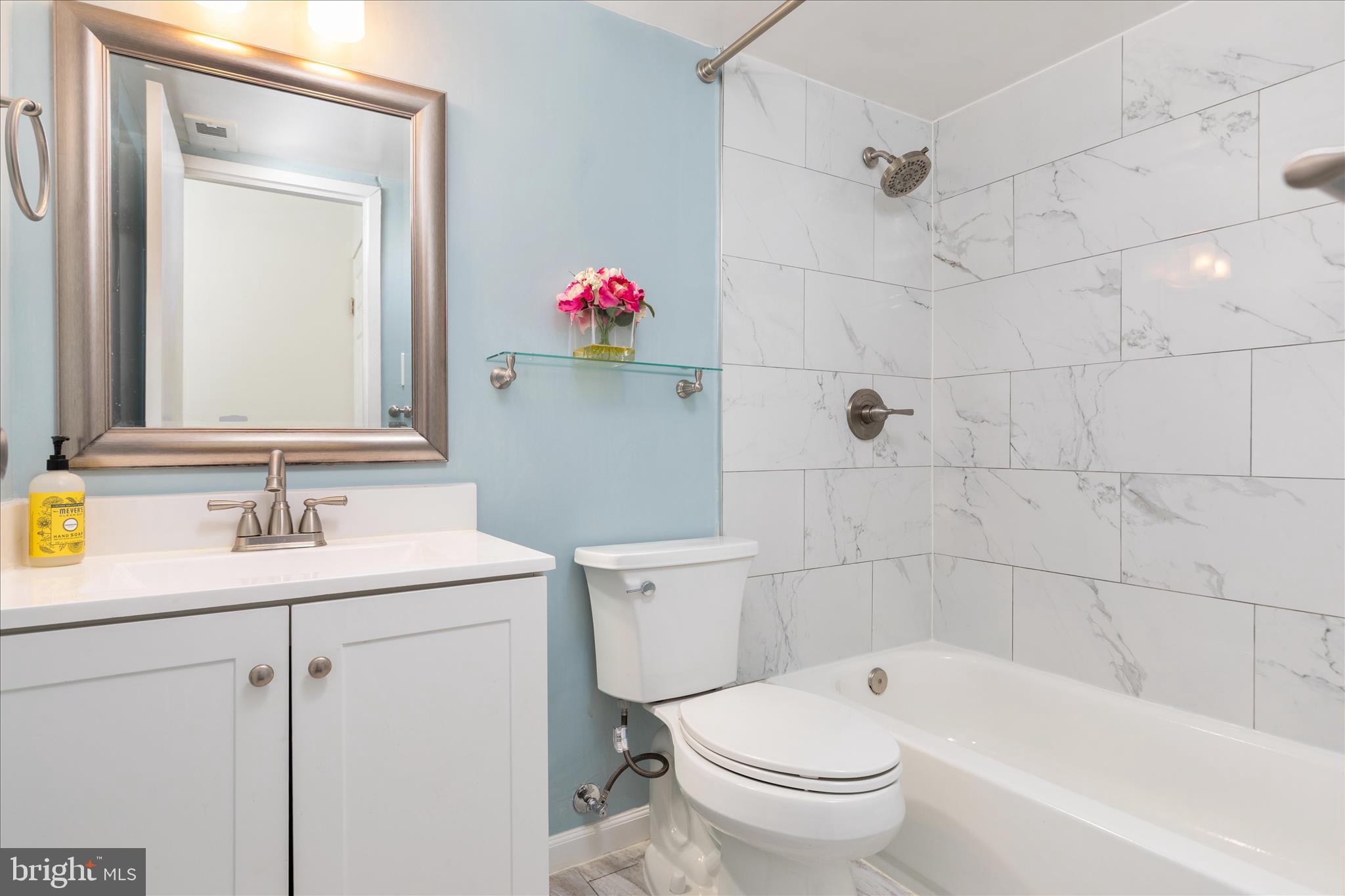 HAWTHORNE VILLAGE - Residential