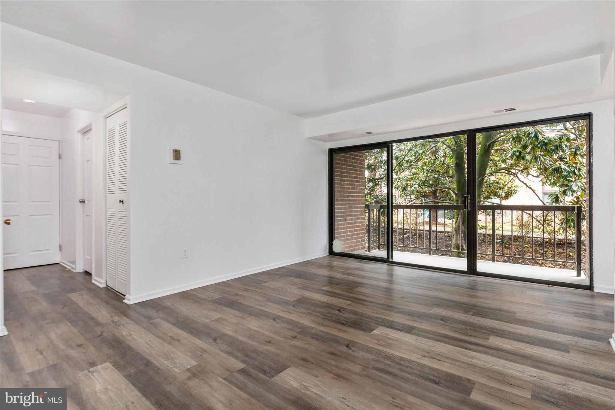 HAWTHORNE VILLAGE - Residential