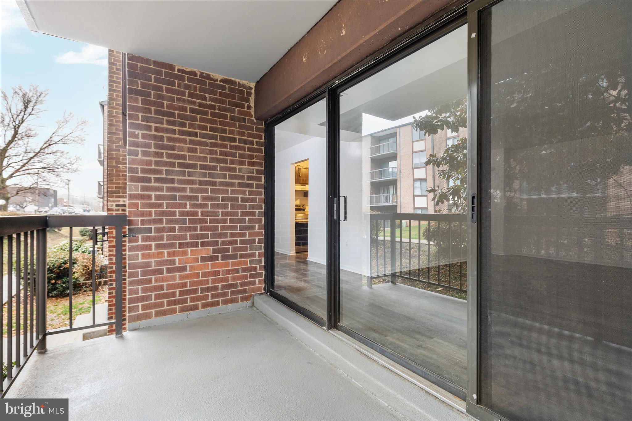 HAWTHORNE VILLAGE - Residential