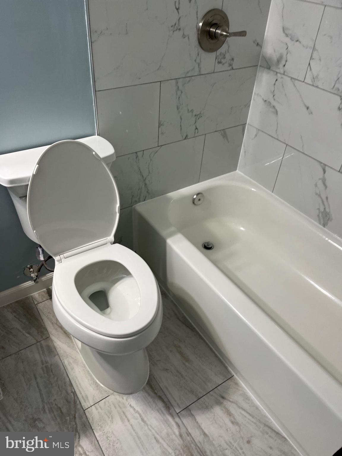 HAWTHORNE VILLAGE - Residential