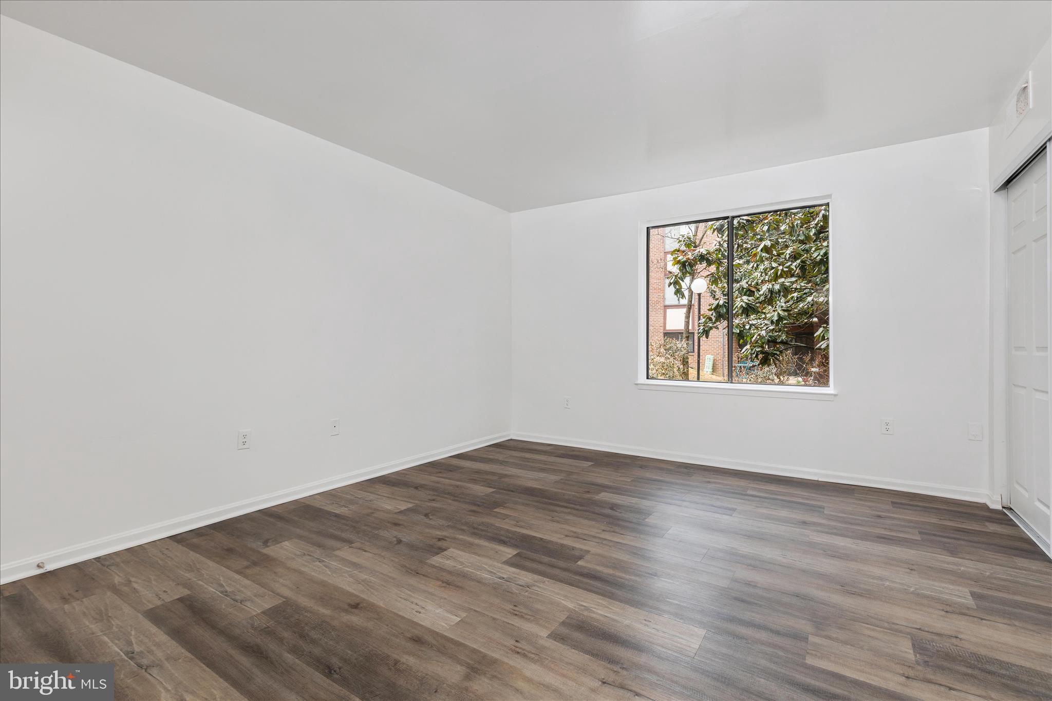 HAWTHORNE VILLAGE - Residential