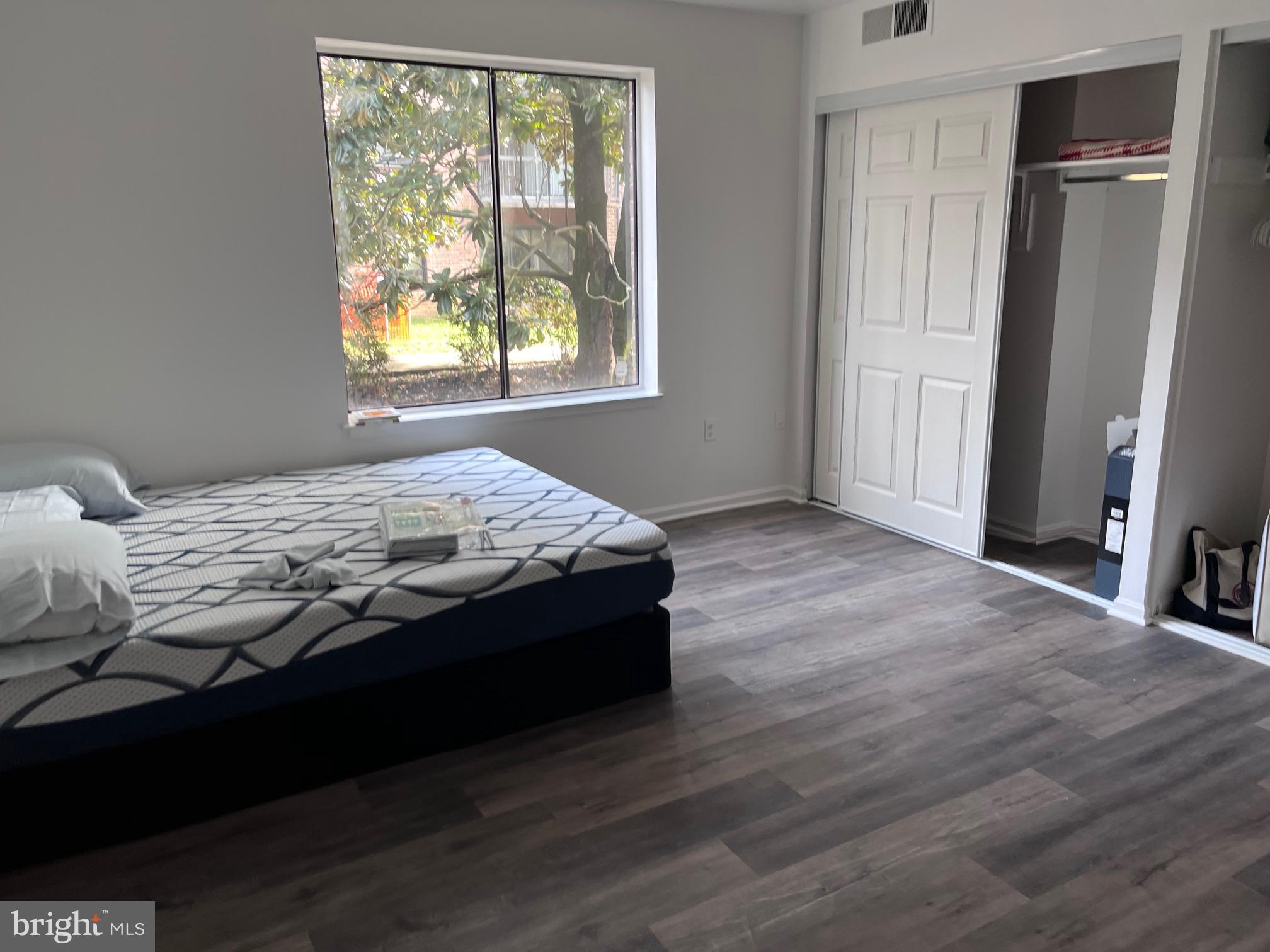 HAWTHORNE VILLAGE - Residential