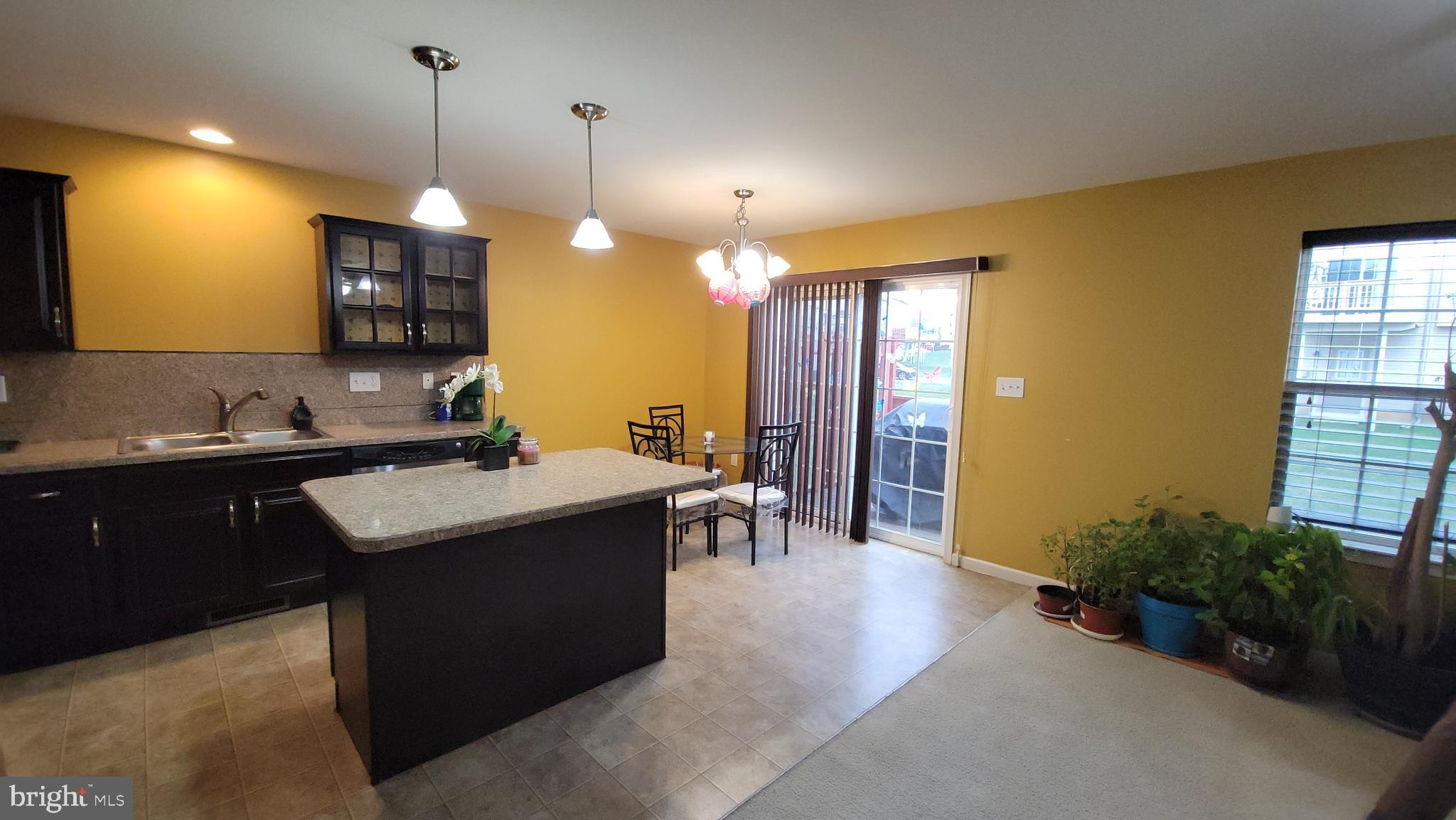SILVER CREEK - Residential Lease