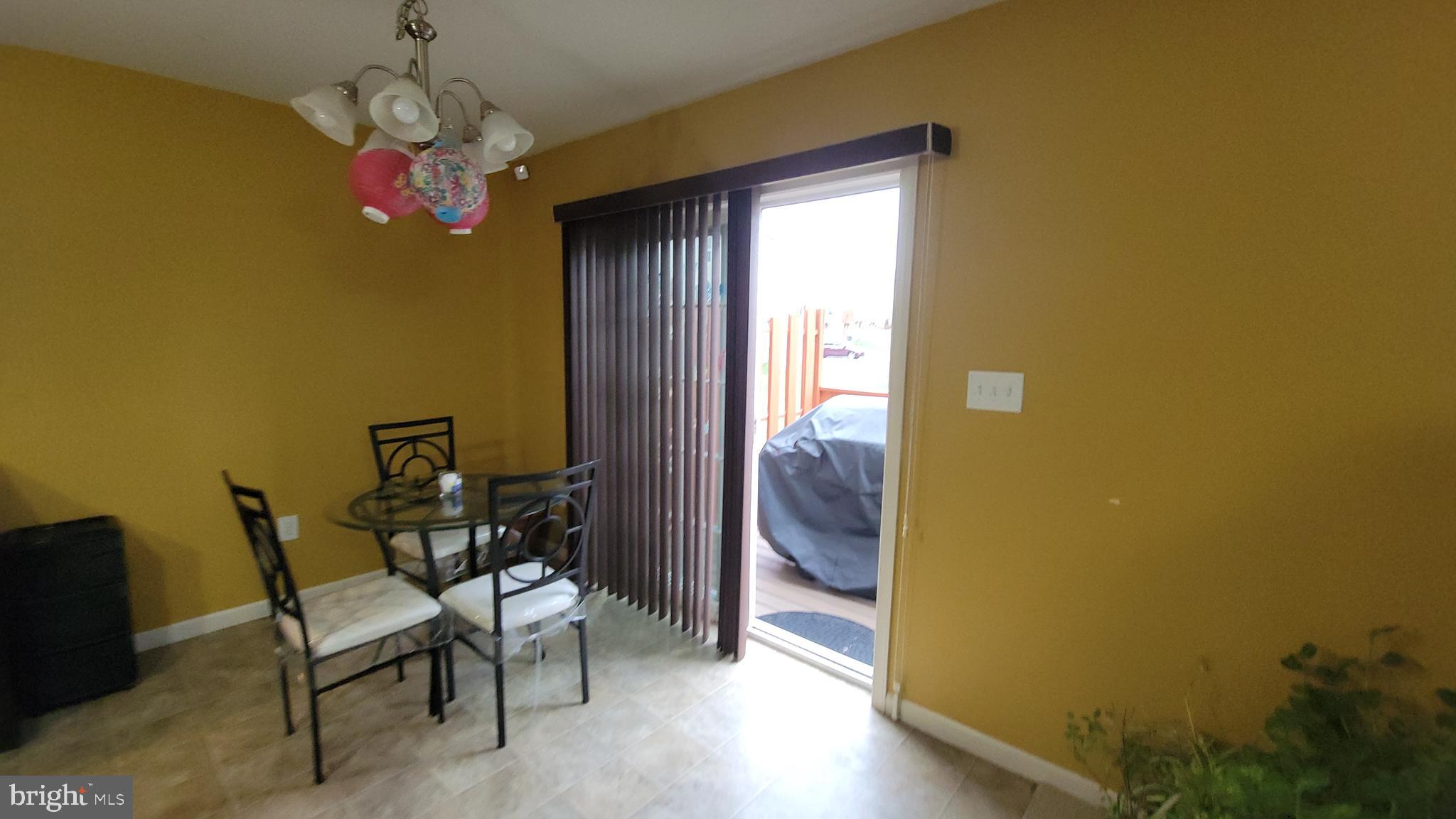 SILVER CREEK - Residential Lease