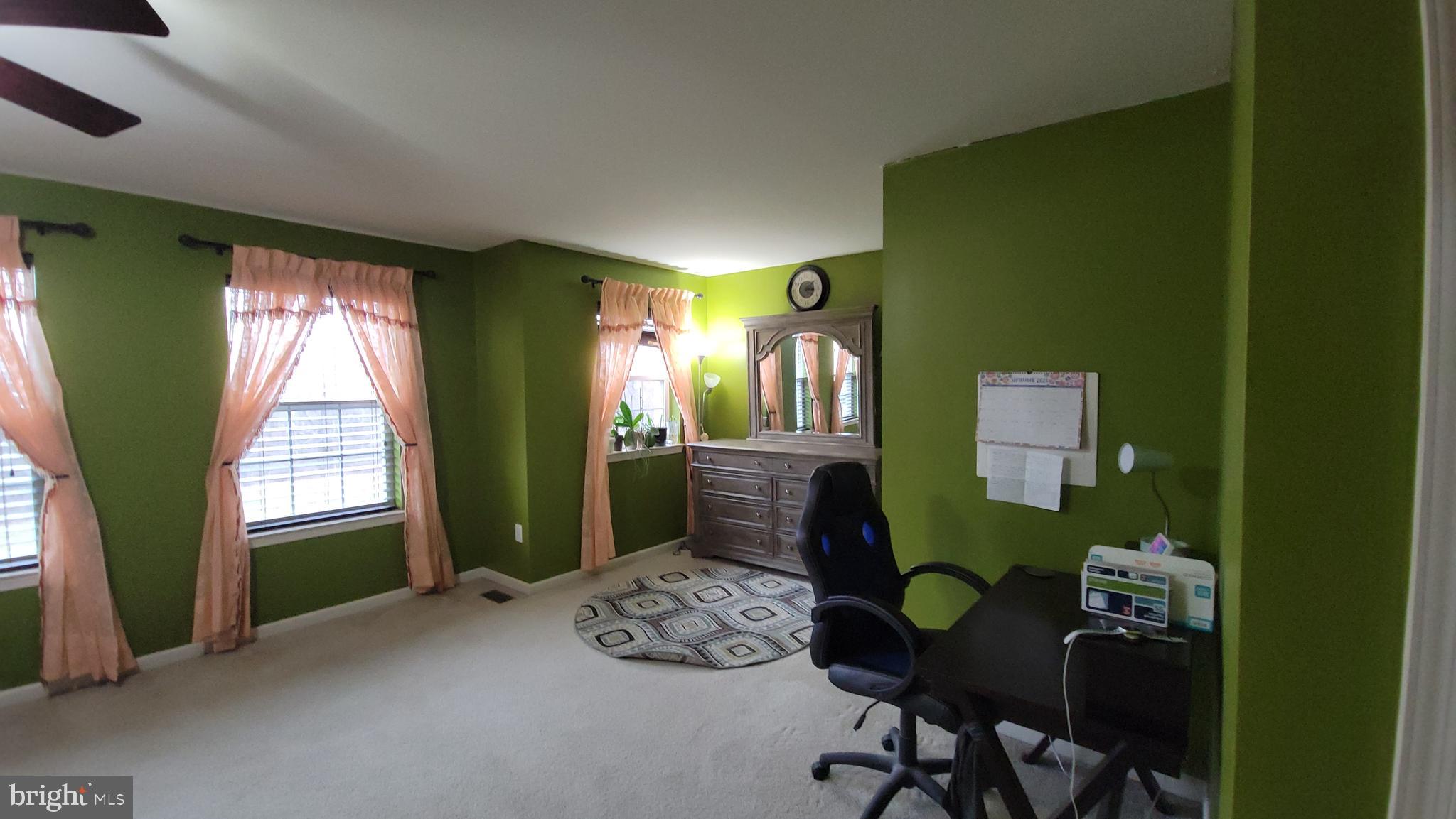 SILVER CREEK - Residential Lease