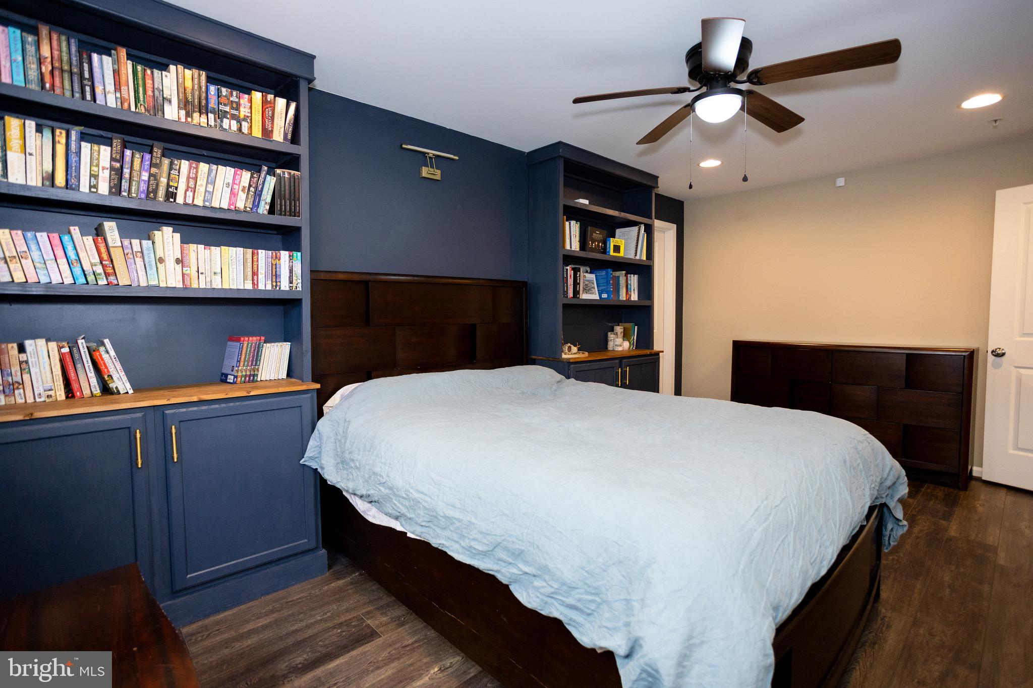 POTOMAC SHORES - Residential