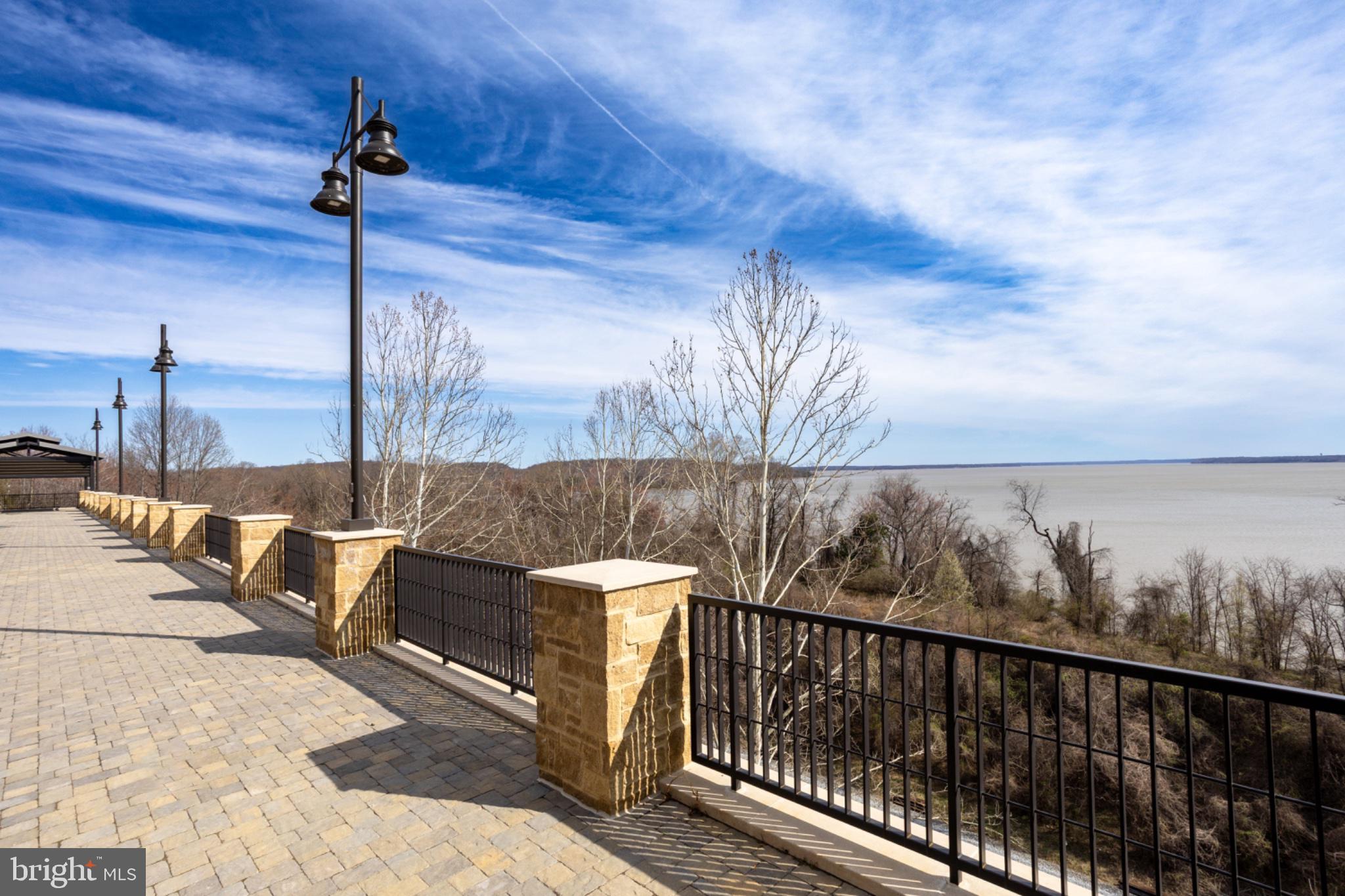 POTOMAC SHORES - Residential