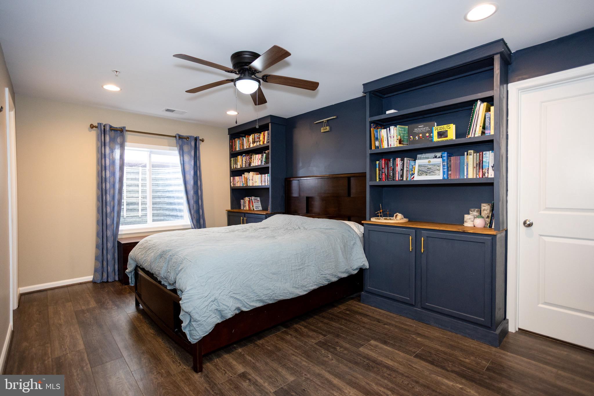 POTOMAC SHORES - Residential