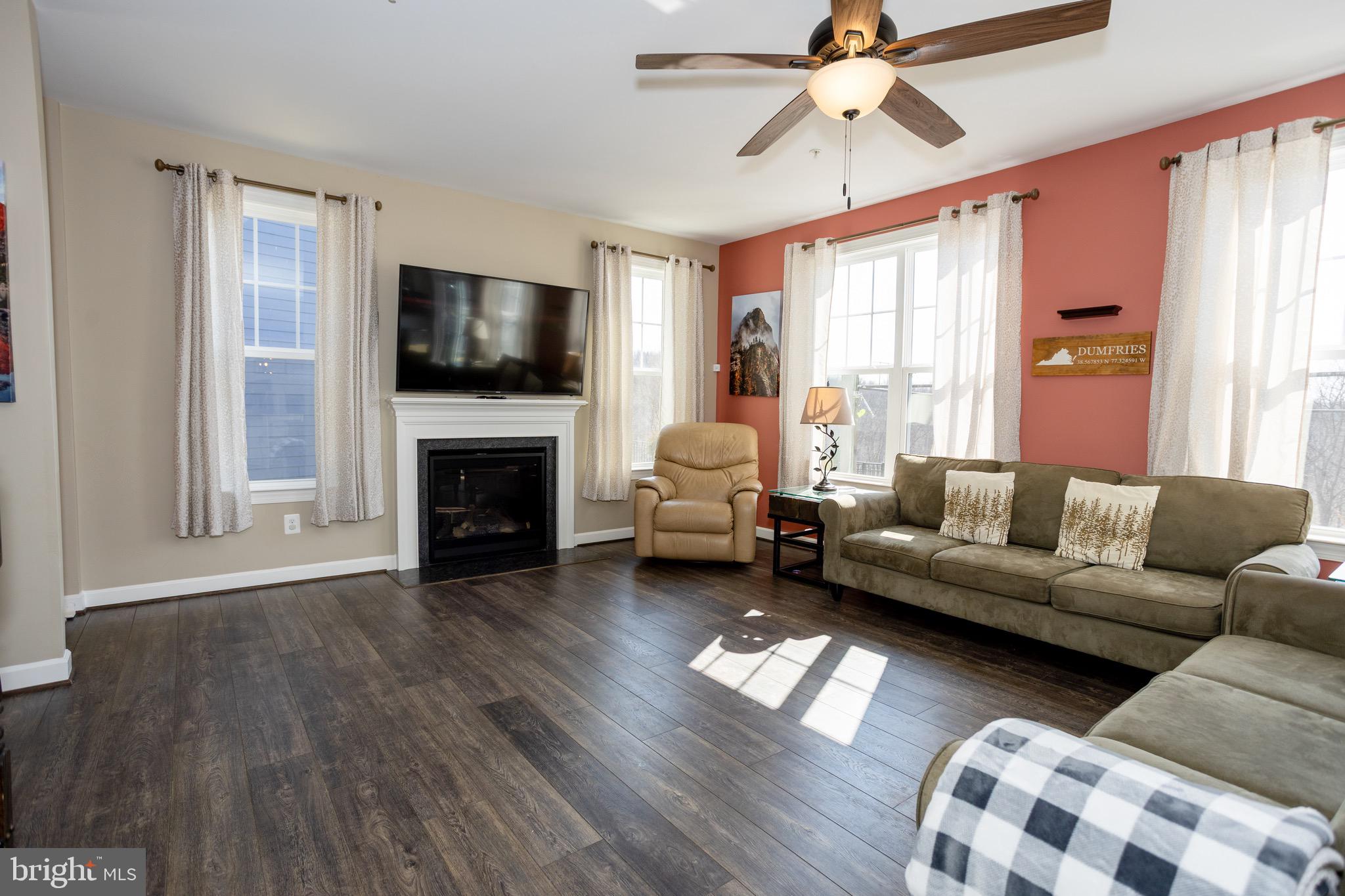 POTOMAC SHORES - Residential