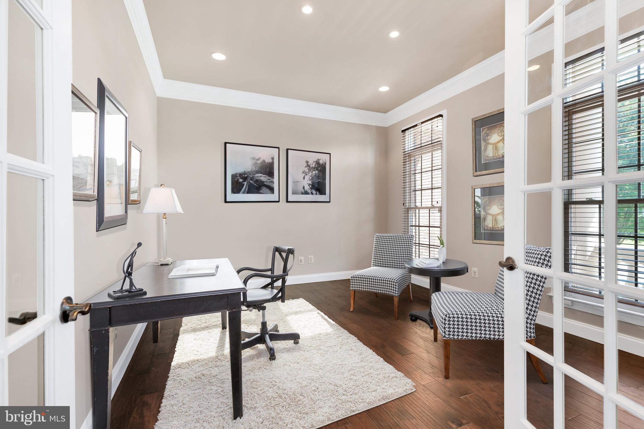 LANSDOWNE ON THE POTOMAC - Residential