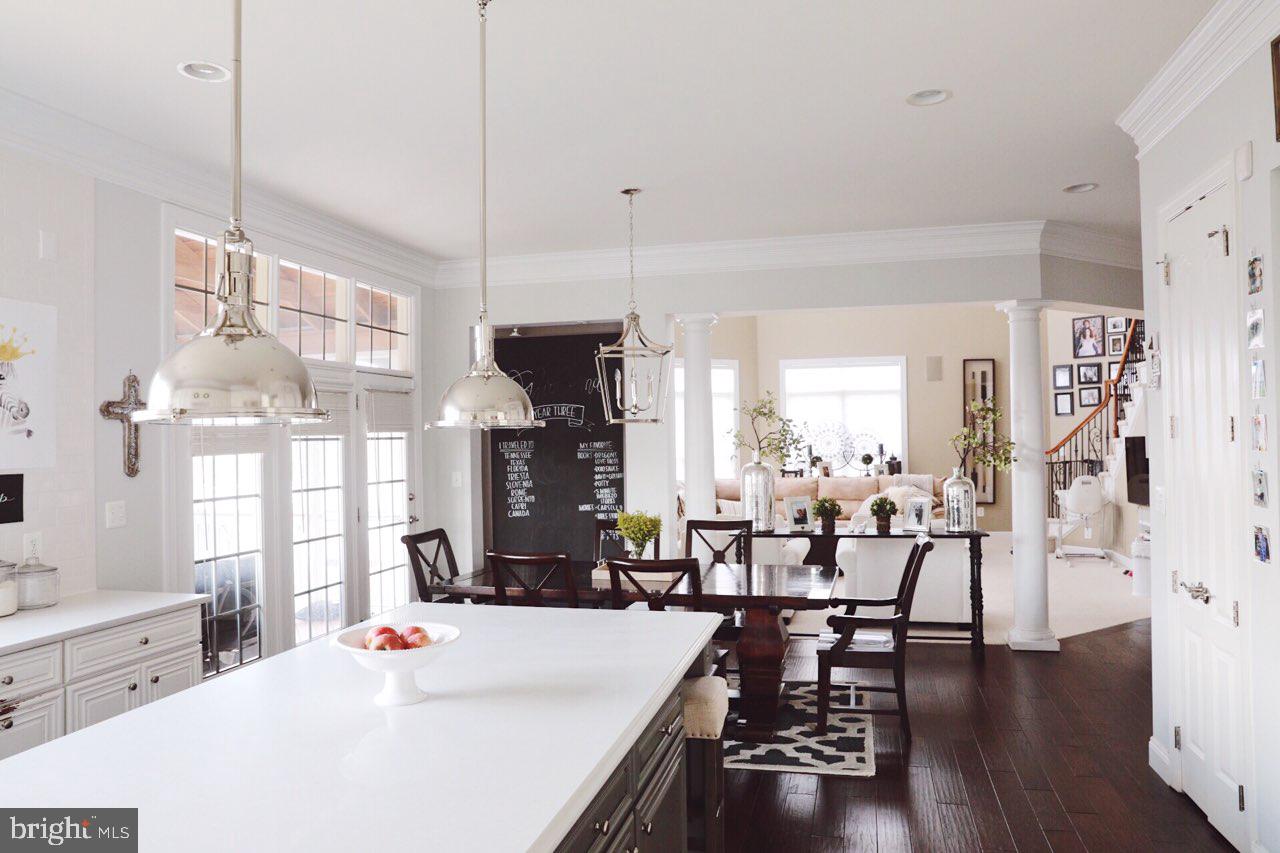 LANSDOWNE ON THE POTOMAC - Residential