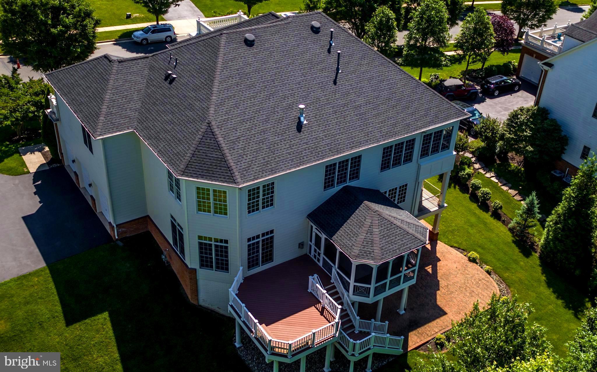 LANSDOWNE ON THE POTOMAC - Residential