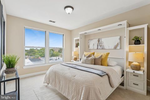 Photo of 1391 Pennsylvania Avenue SE #403, WASHINGTON, DC 20003 (MLS # DCDC2211898)