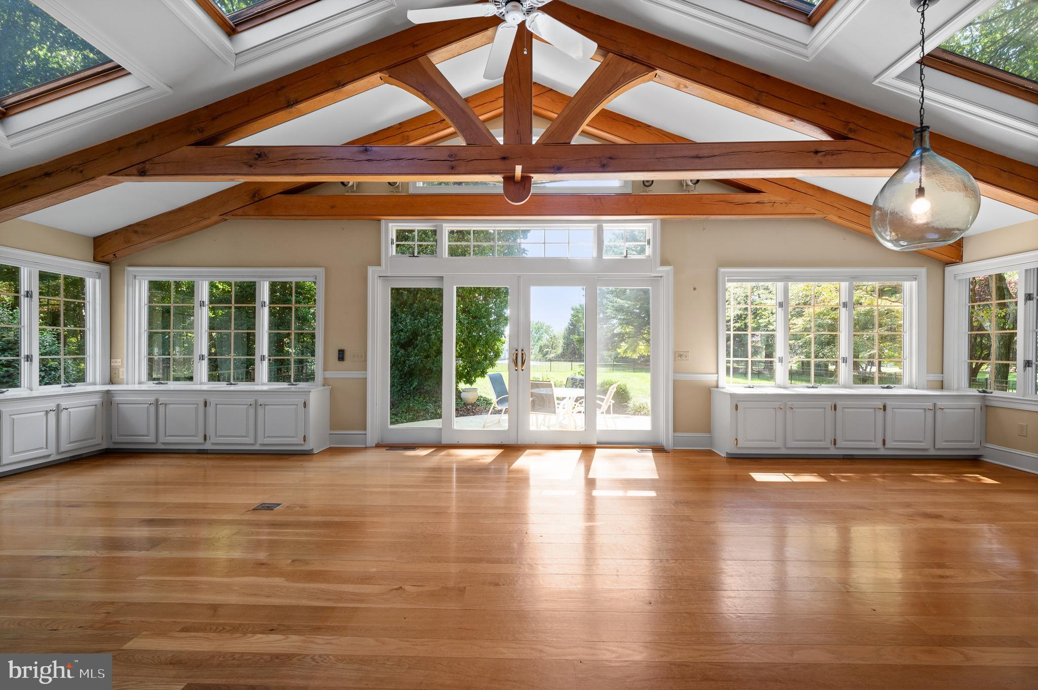 SPRING MEADOWS - Residential