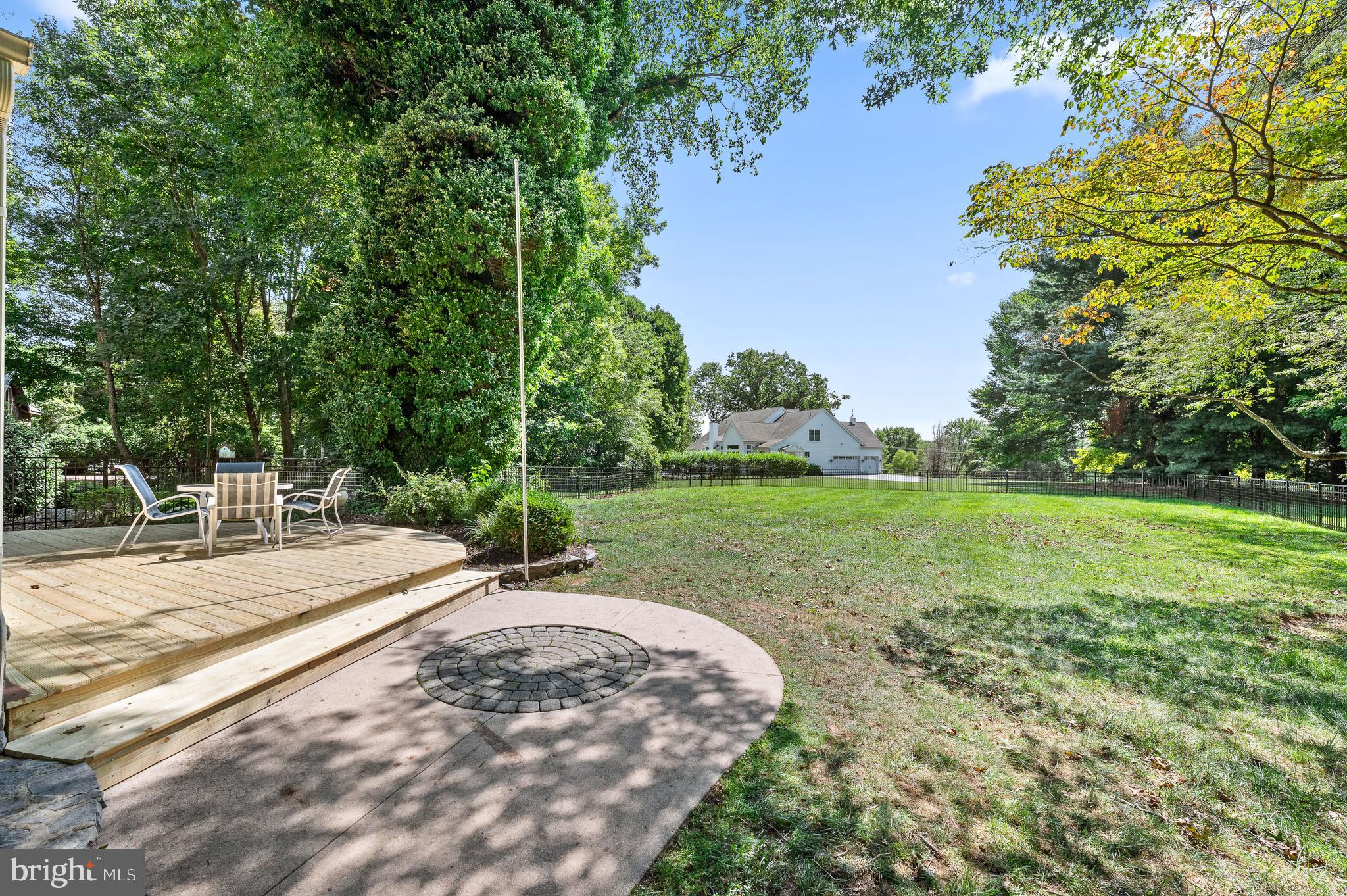 SPRING MEADOWS - Residential