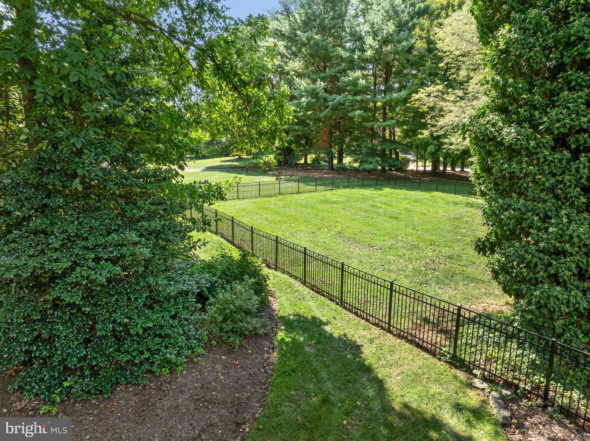 SPRING MEADOWS - Residential