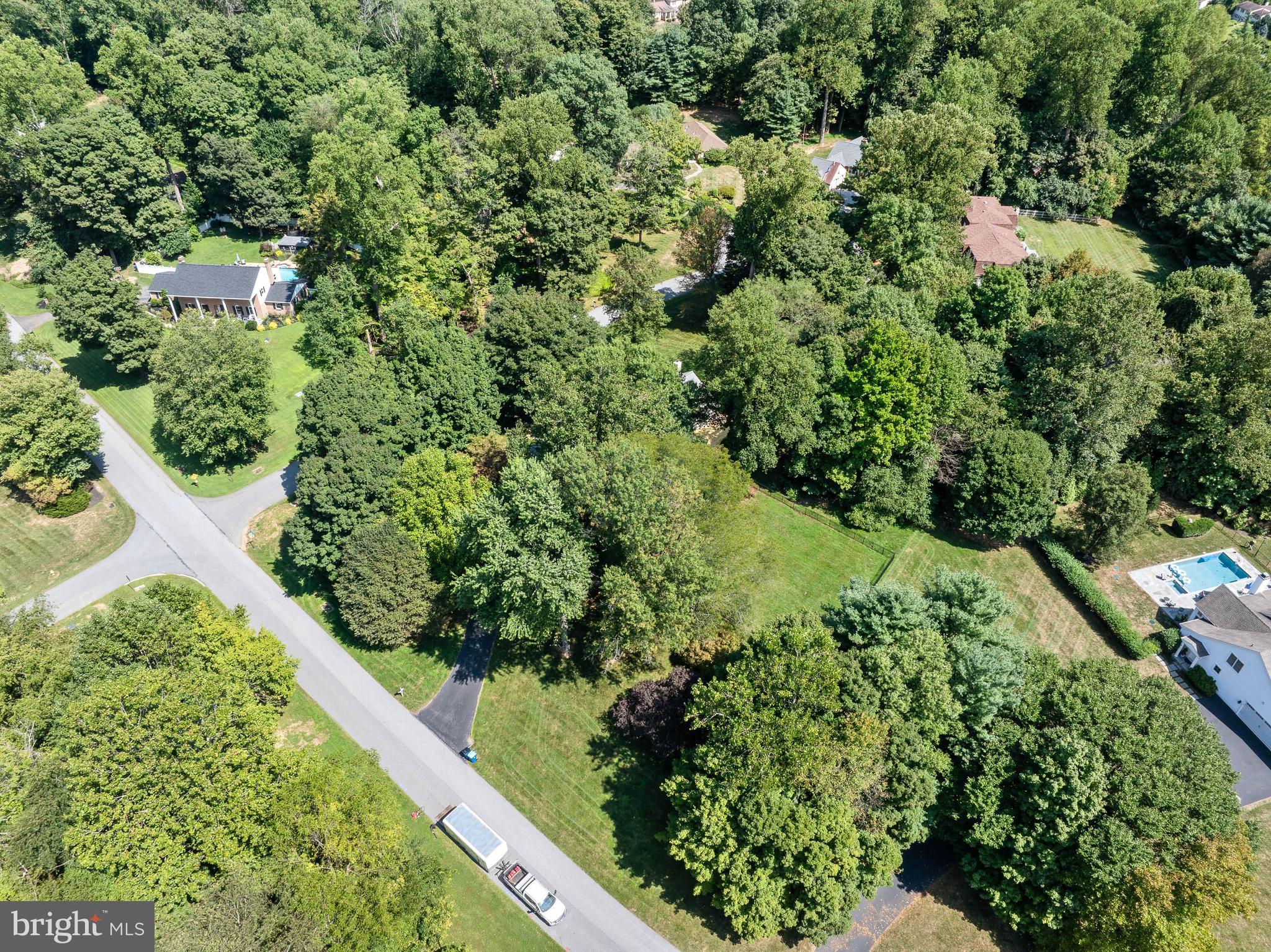 SPRING MEADOWS - Residential