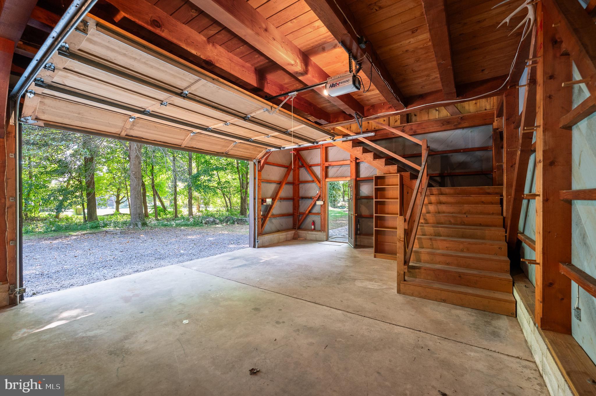 SPRING MEADOWS - Residential