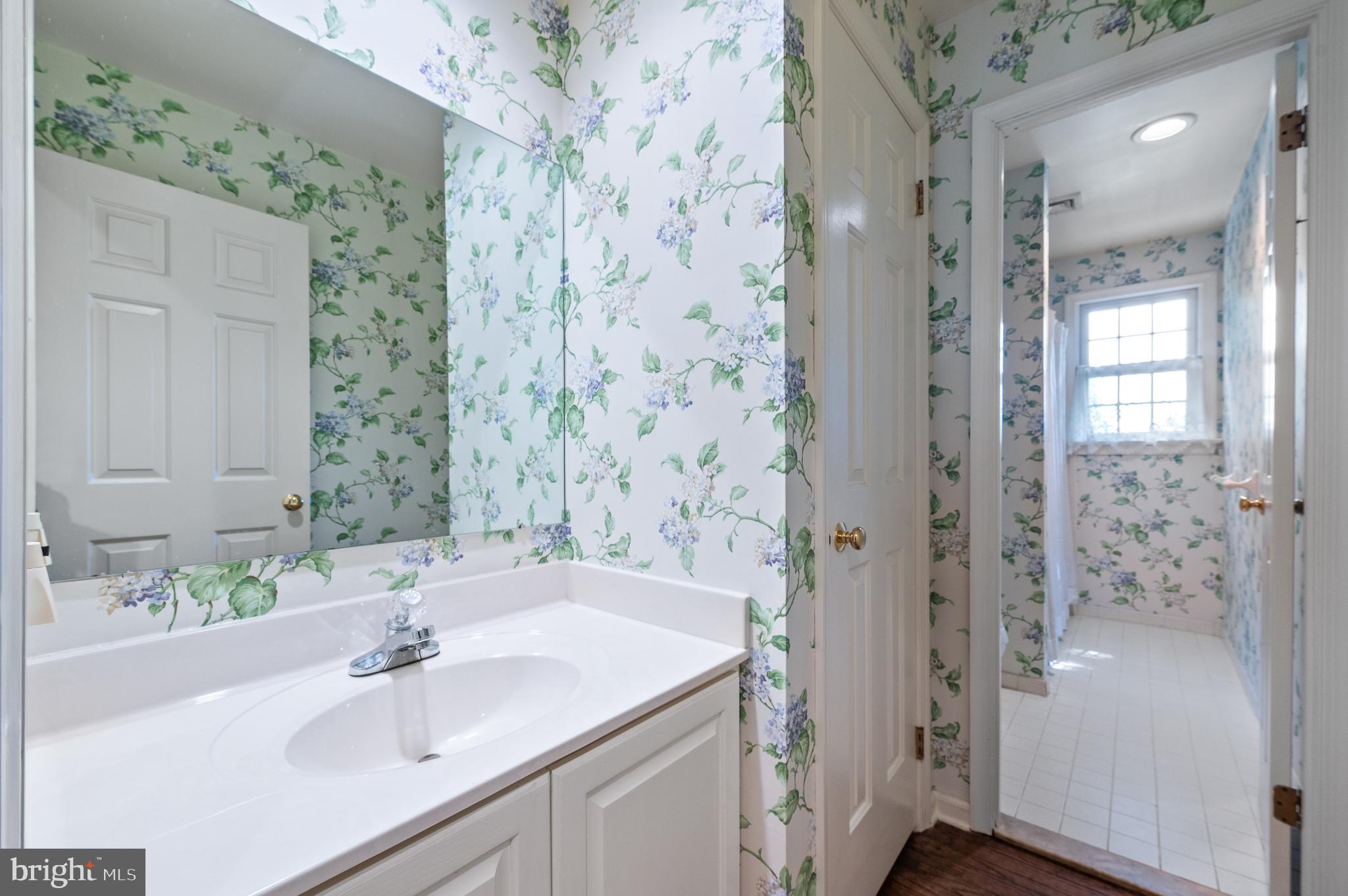 SPRING MEADOWS - Residential