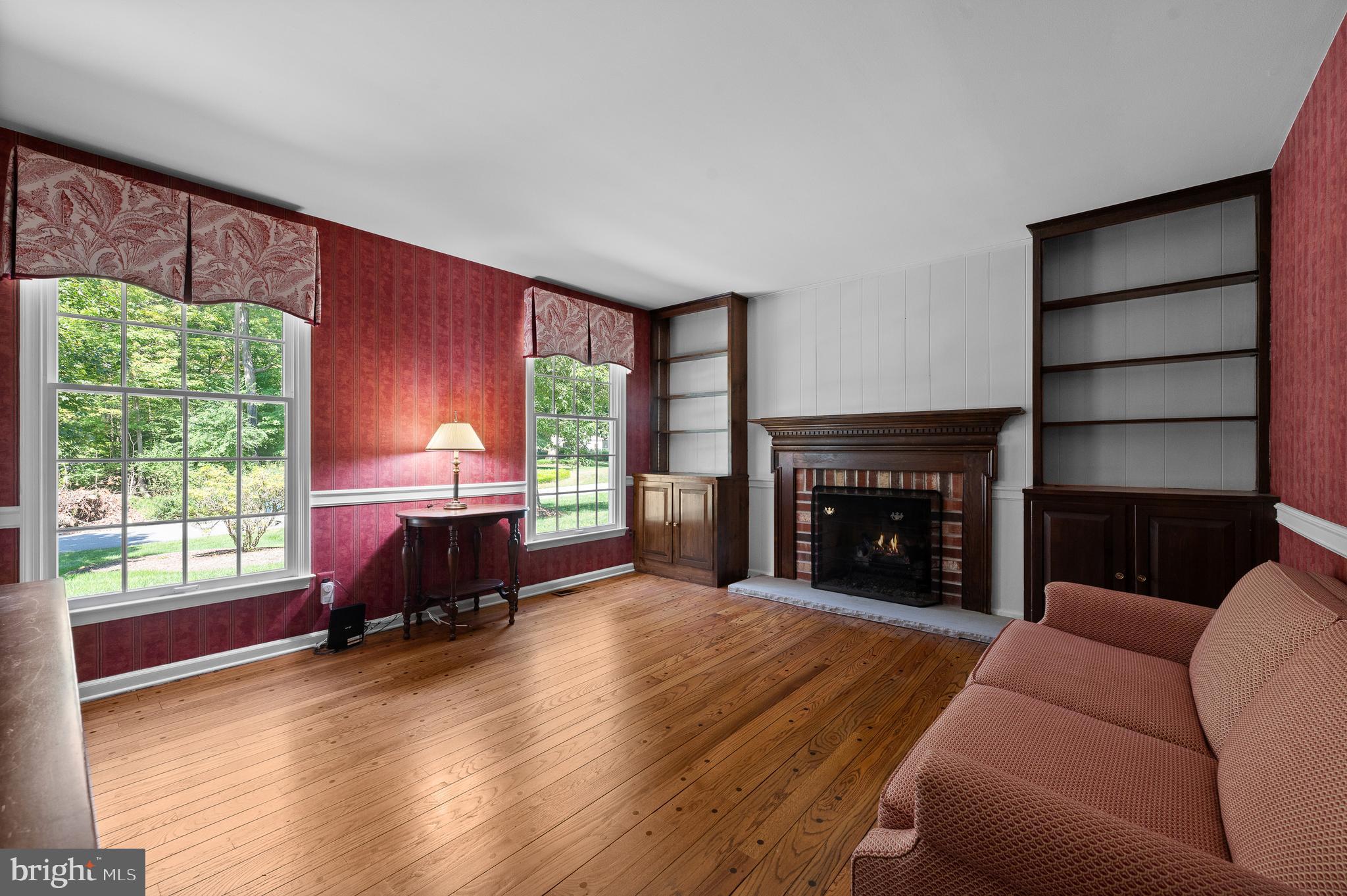 SPRING MEADOWS - Residential