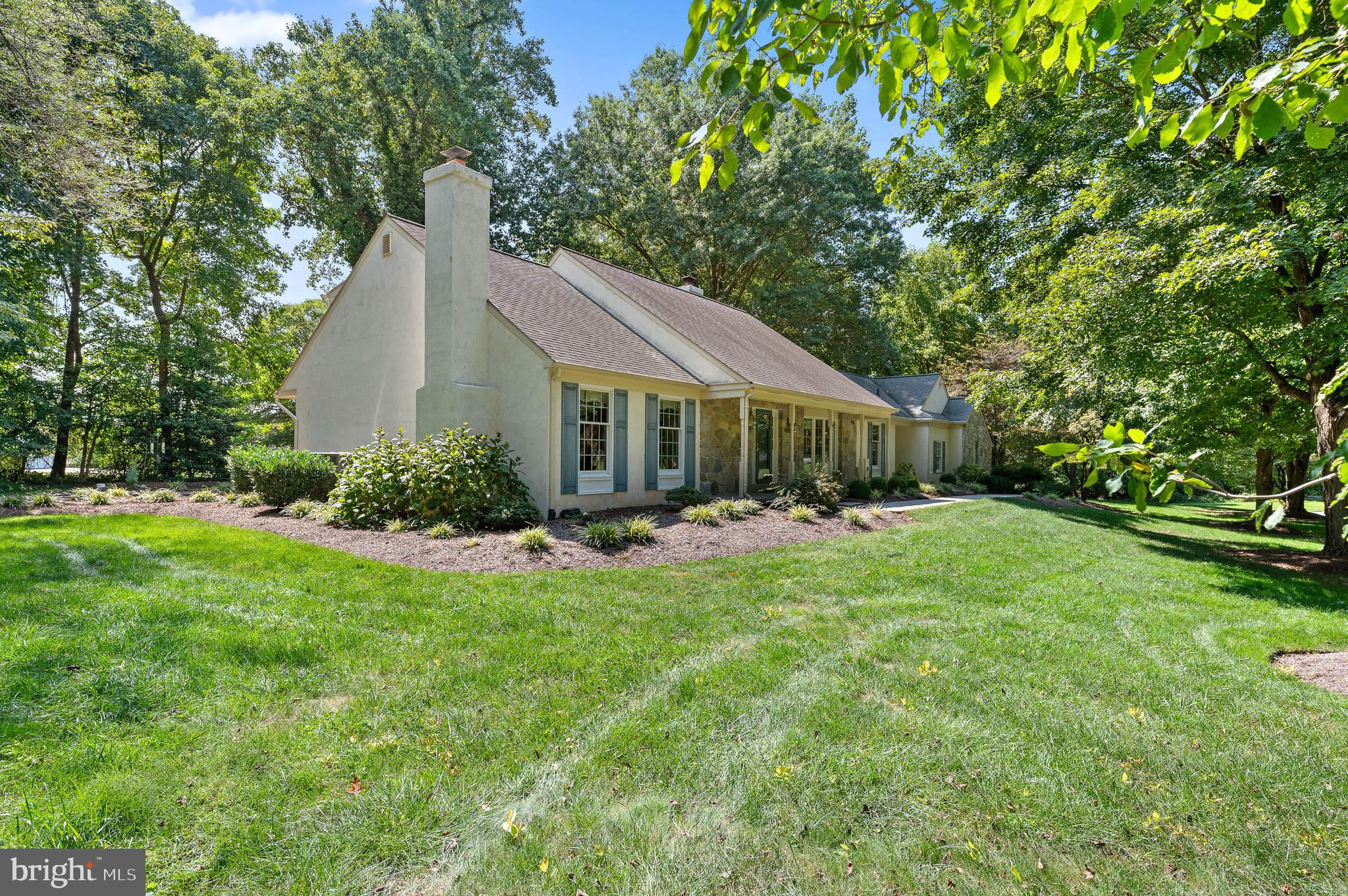 SPRING MEADOWS - Residential