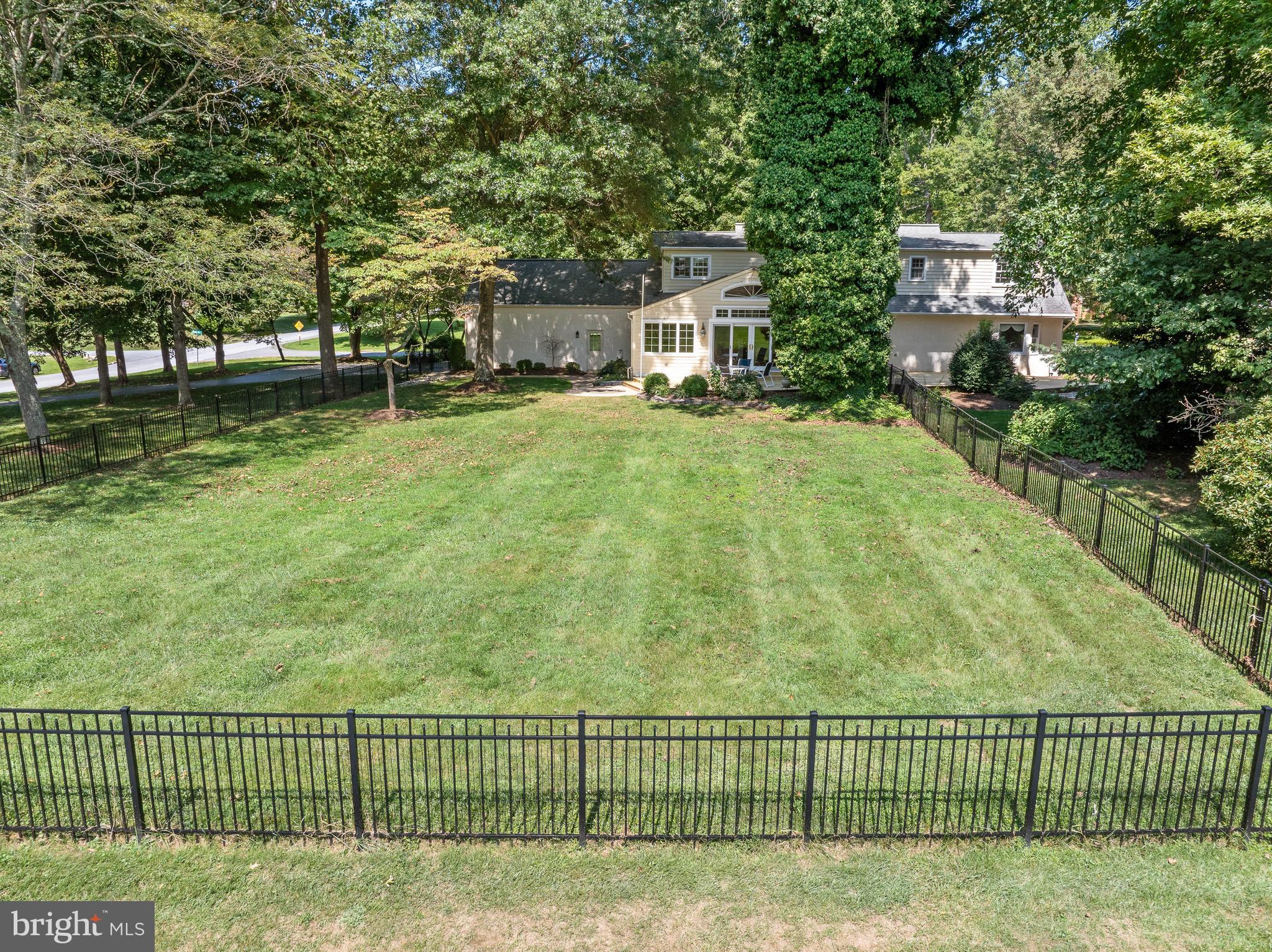 SPRING MEADOWS - Residential