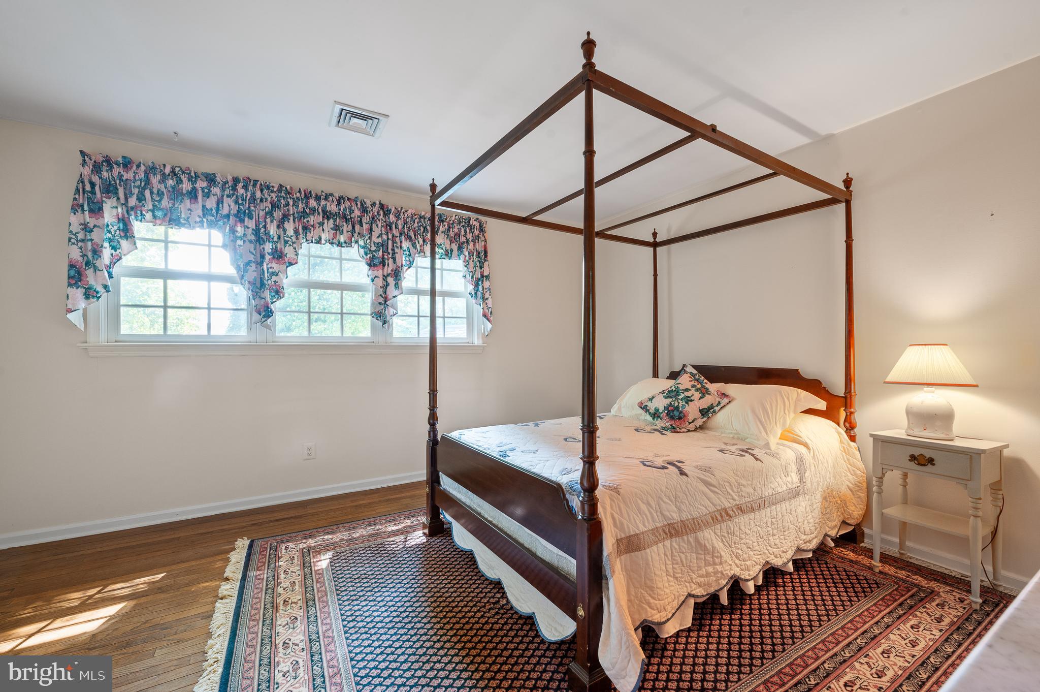 SPRING MEADOWS - Residential