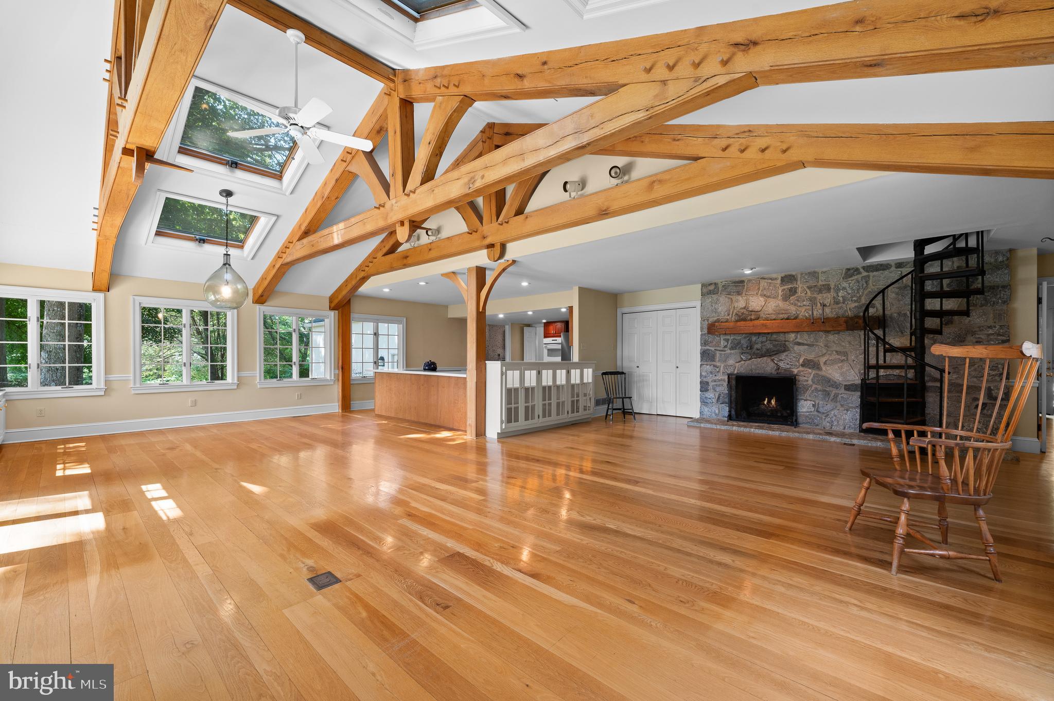 SPRING MEADOWS - Residential