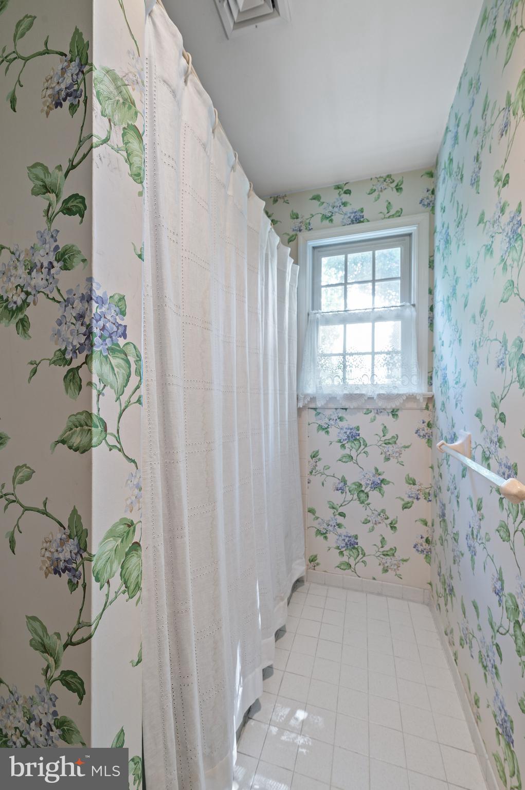 SPRING MEADOWS - Residential