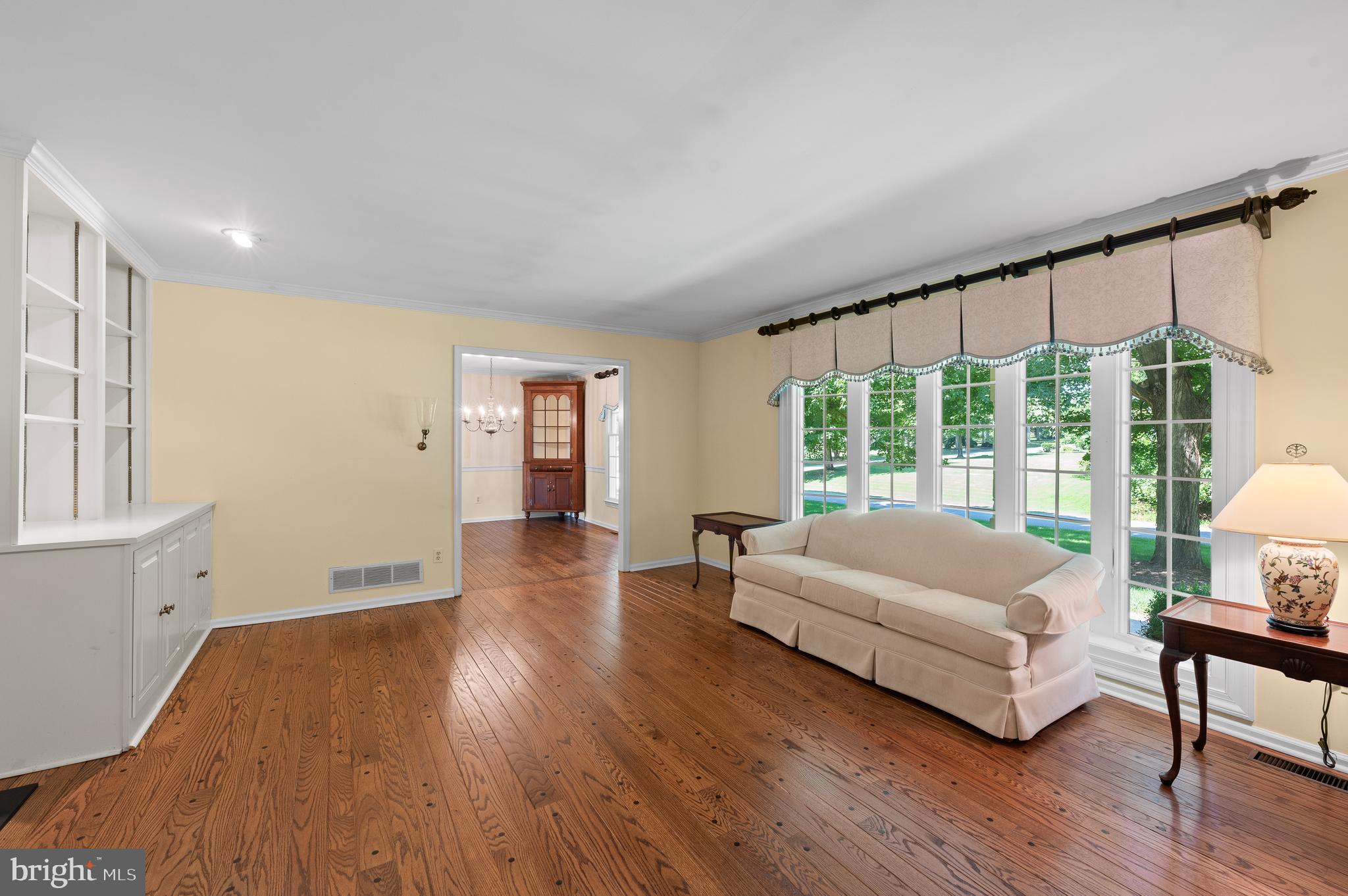 SPRING MEADOWS - Residential