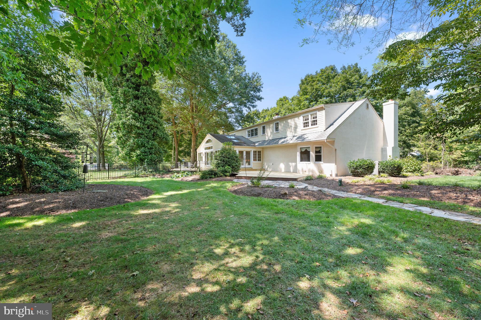 SPRING MEADOWS - Residential