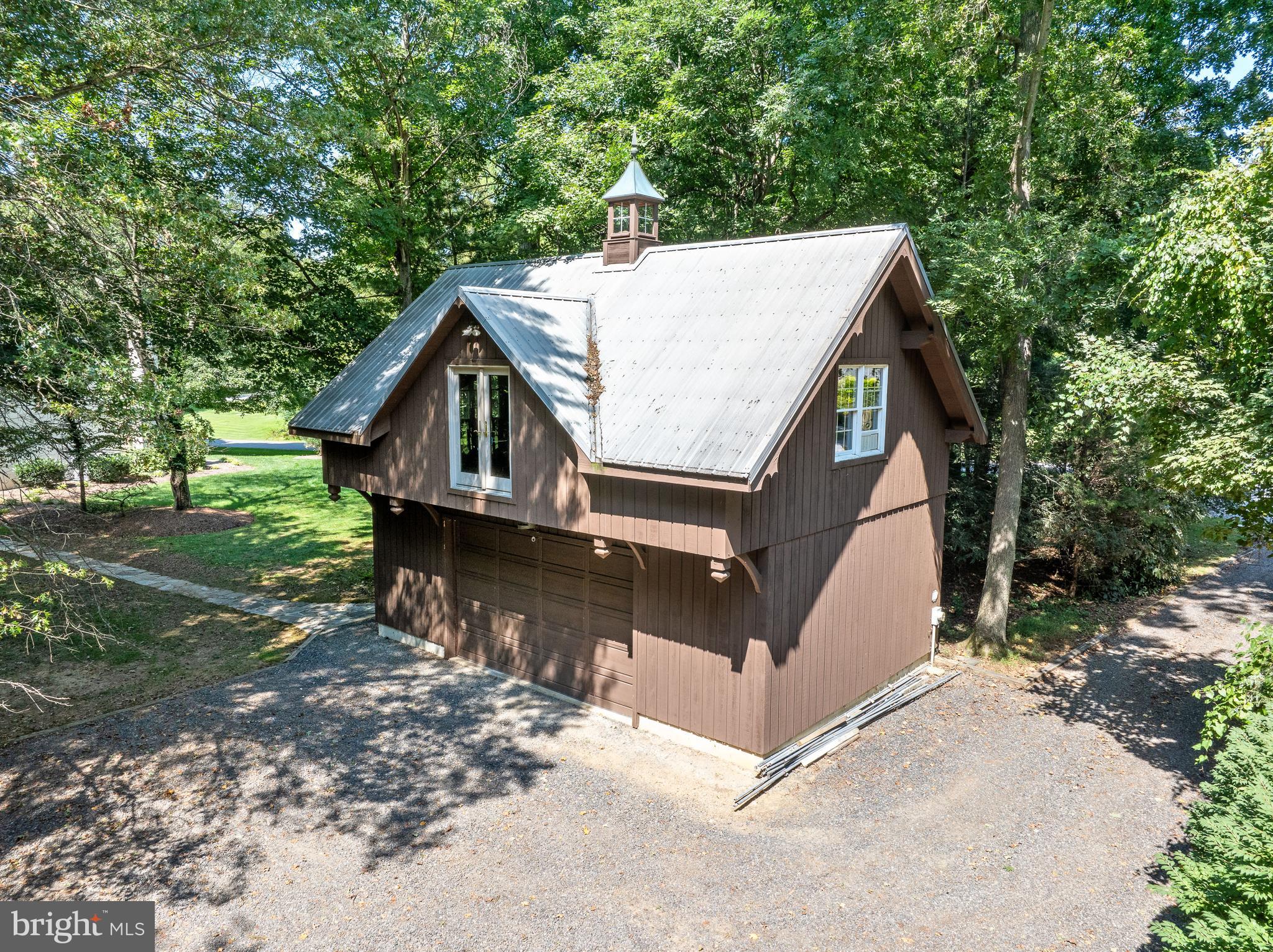 SPRING MEADOWS - Residential