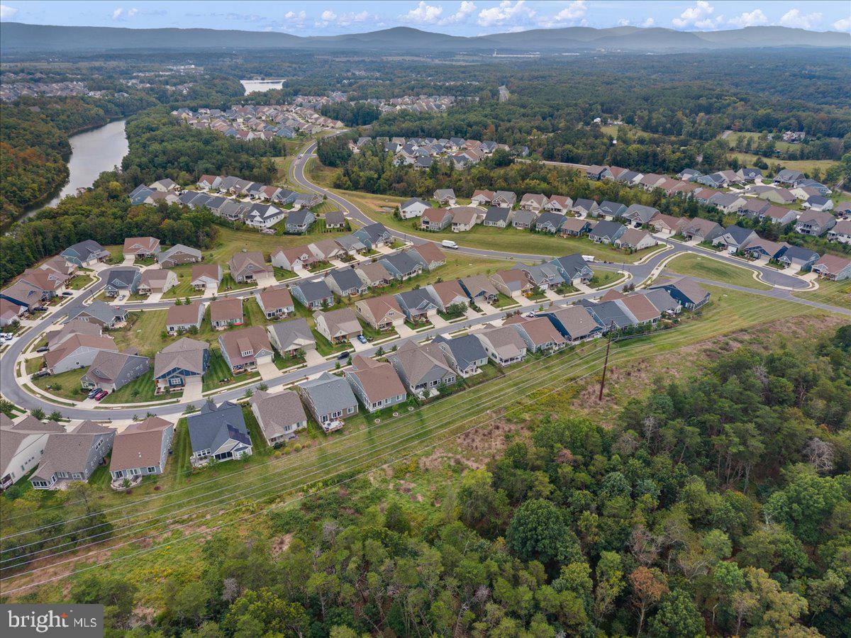 SHENANDOAH, LAKE FREDERICK - Residential