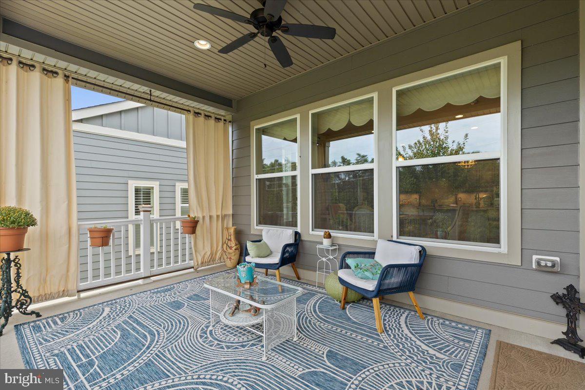 SHENANDOAH, LAKE FREDERICK - Residential